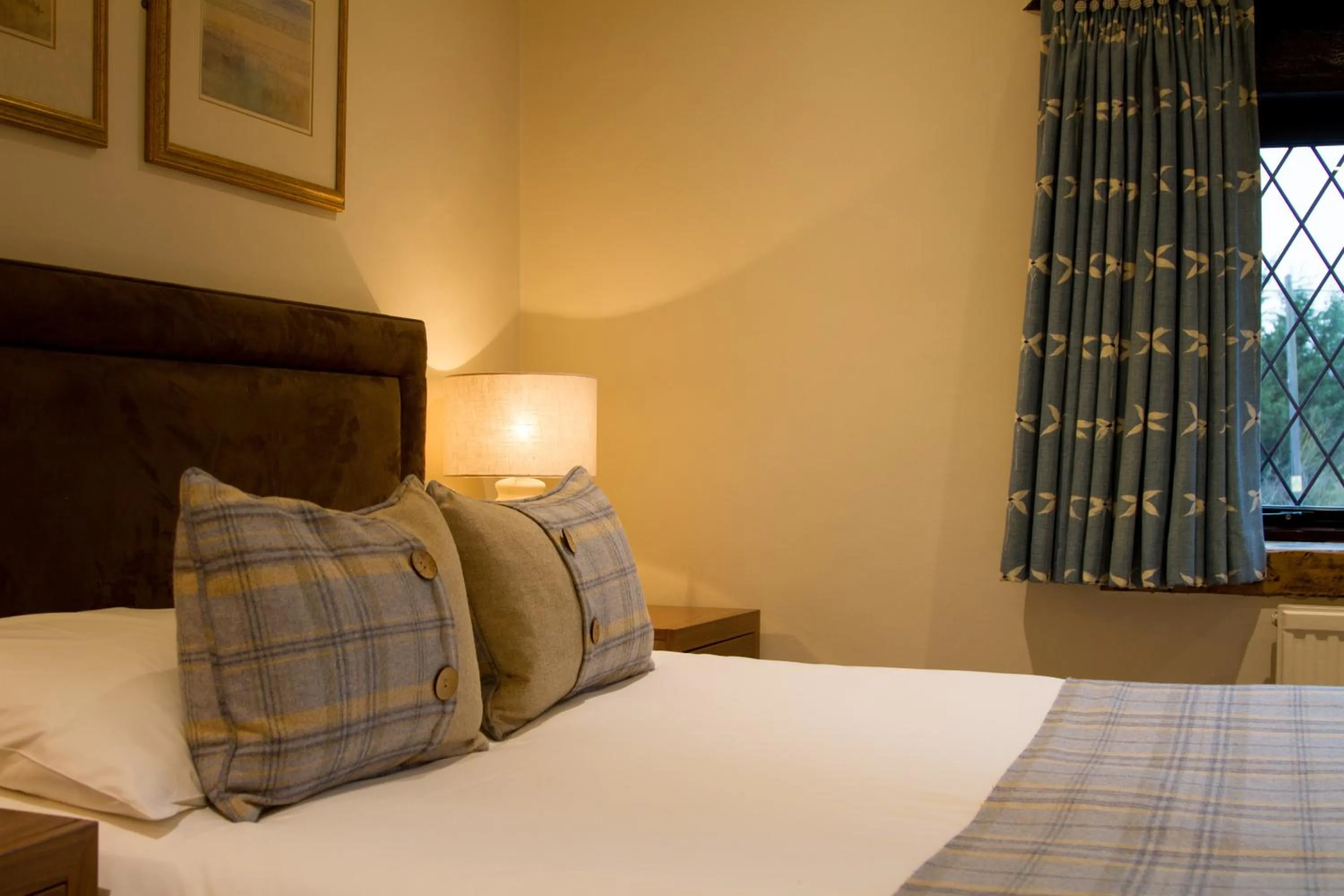 Decorative detail, Bed in Stirrups Hotel