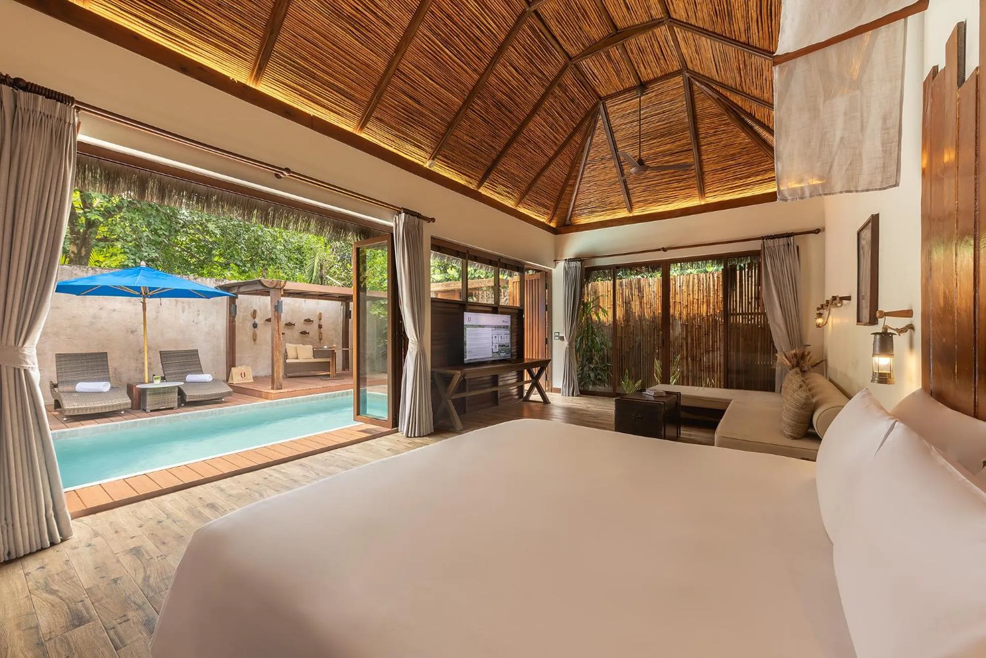 Bedroom, Bed in U Pattaya