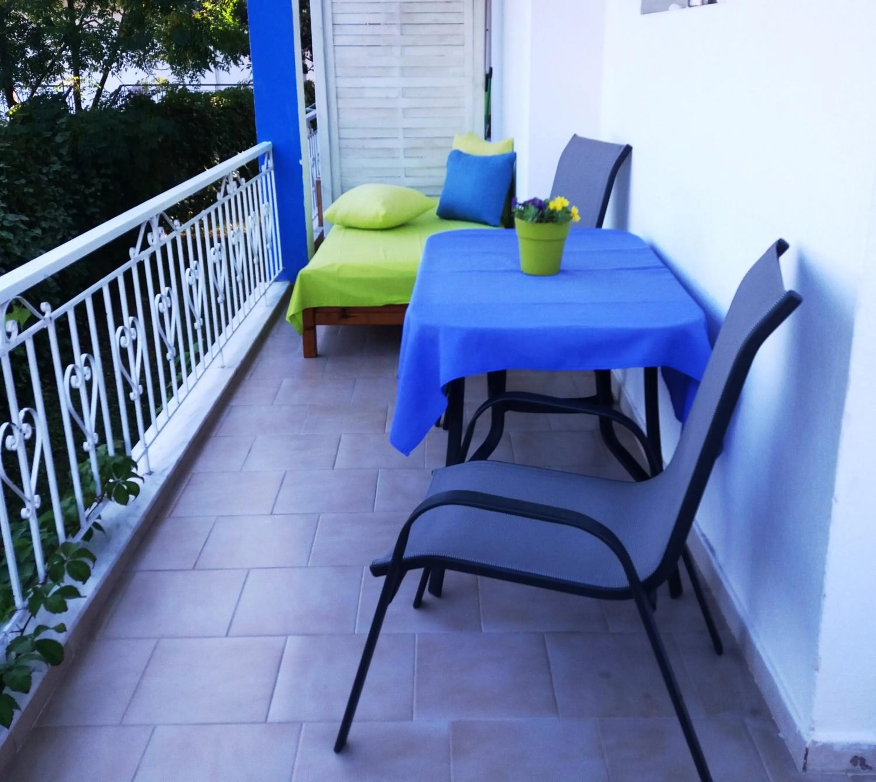 Standard Triple Studio in Villa Riviera