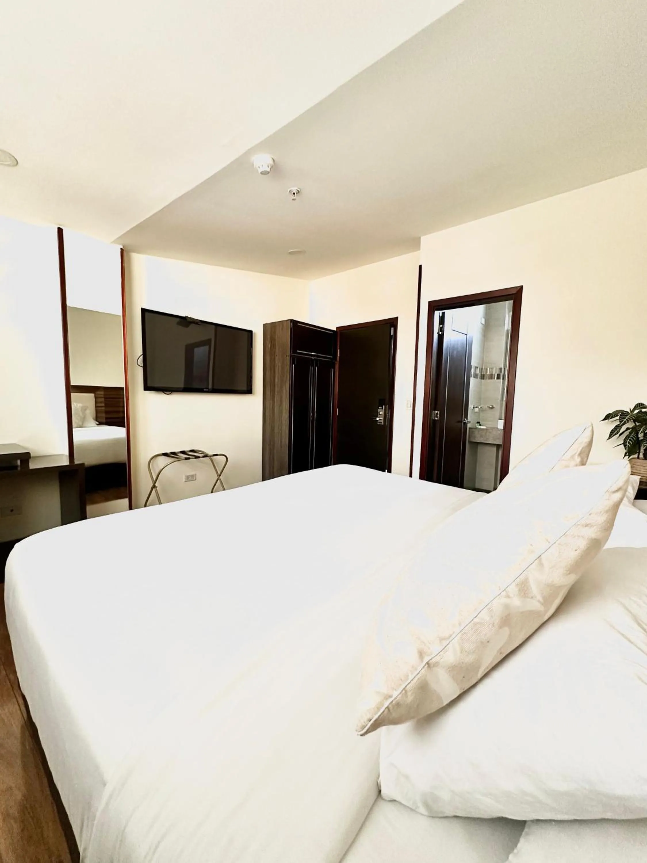 Bed in HOTEL SHERIDAN BOGOTA