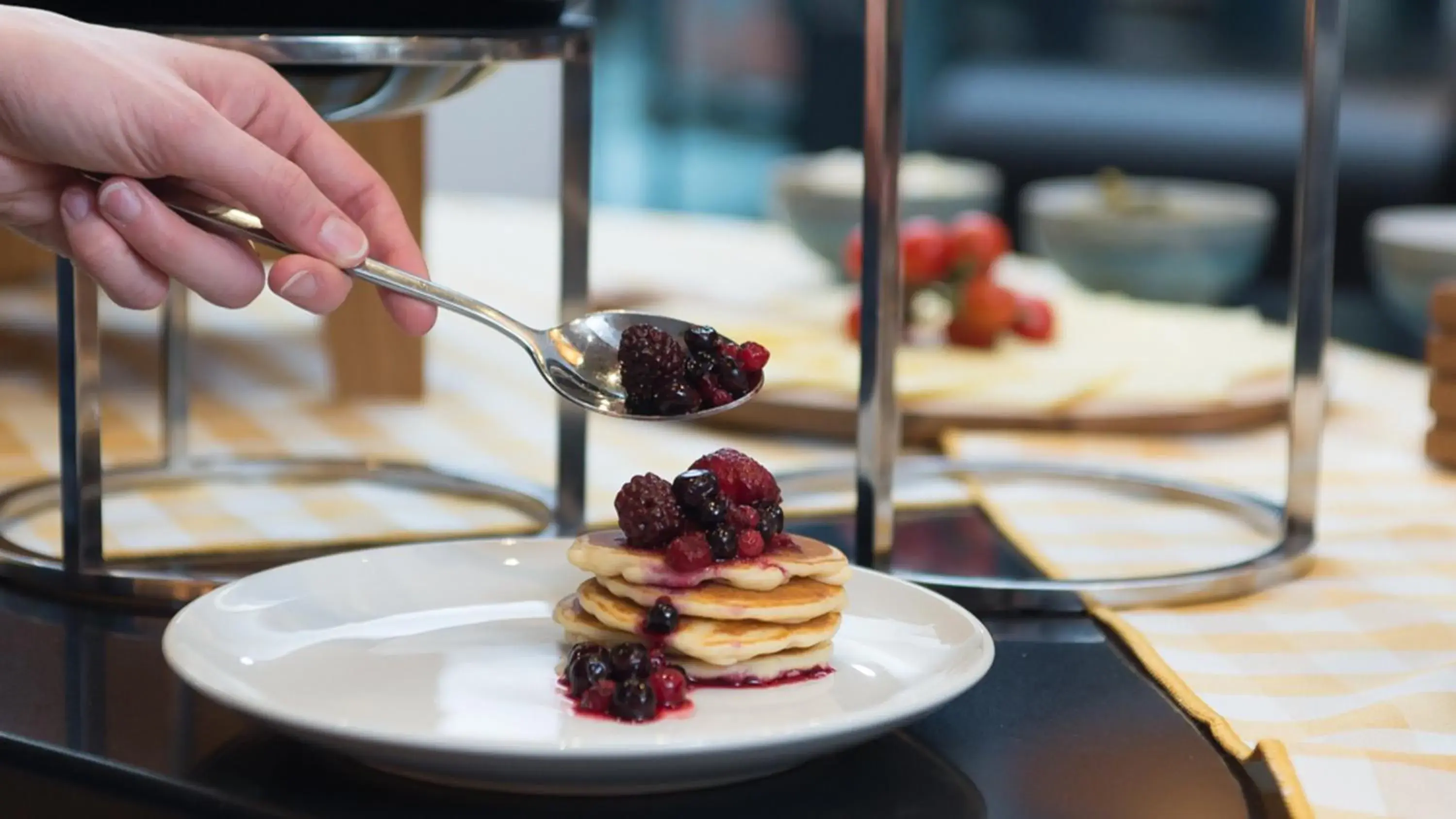 Breakfast in Staybridge Suites London-Vauxhall by IHG Breakfast in Staybridge Suites London-Vauxhall by IHG