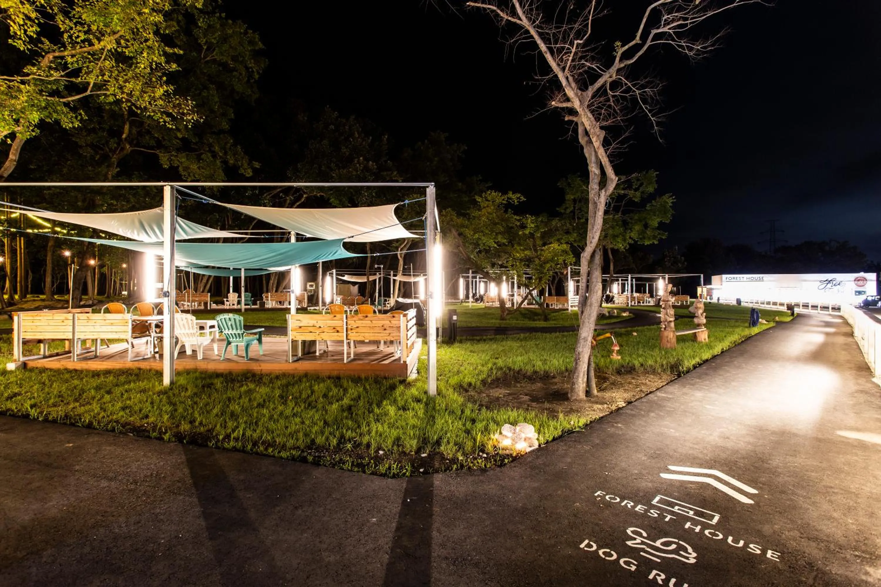 Property building in glampark FREE AND EASY CAMP RESORT　三重県