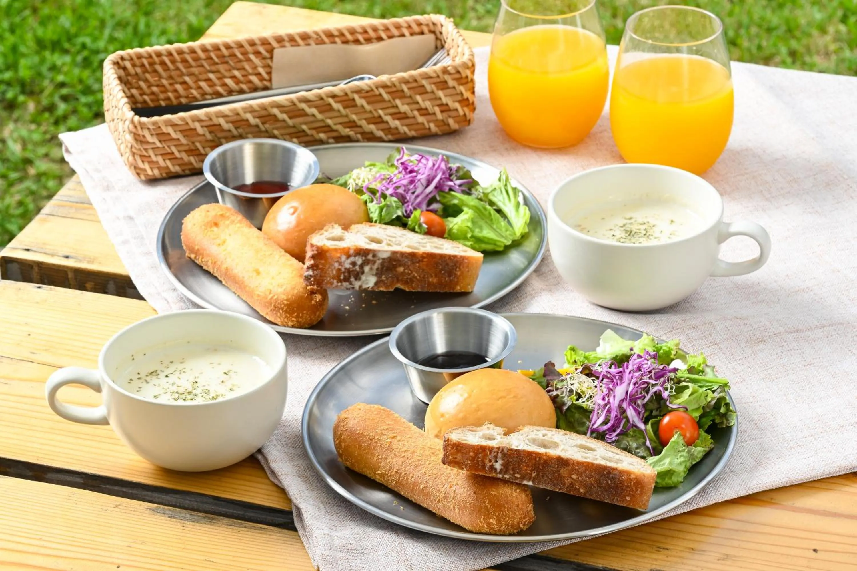 Breakfast in glampark FREE AND EASY CAMP RESORT　三重県