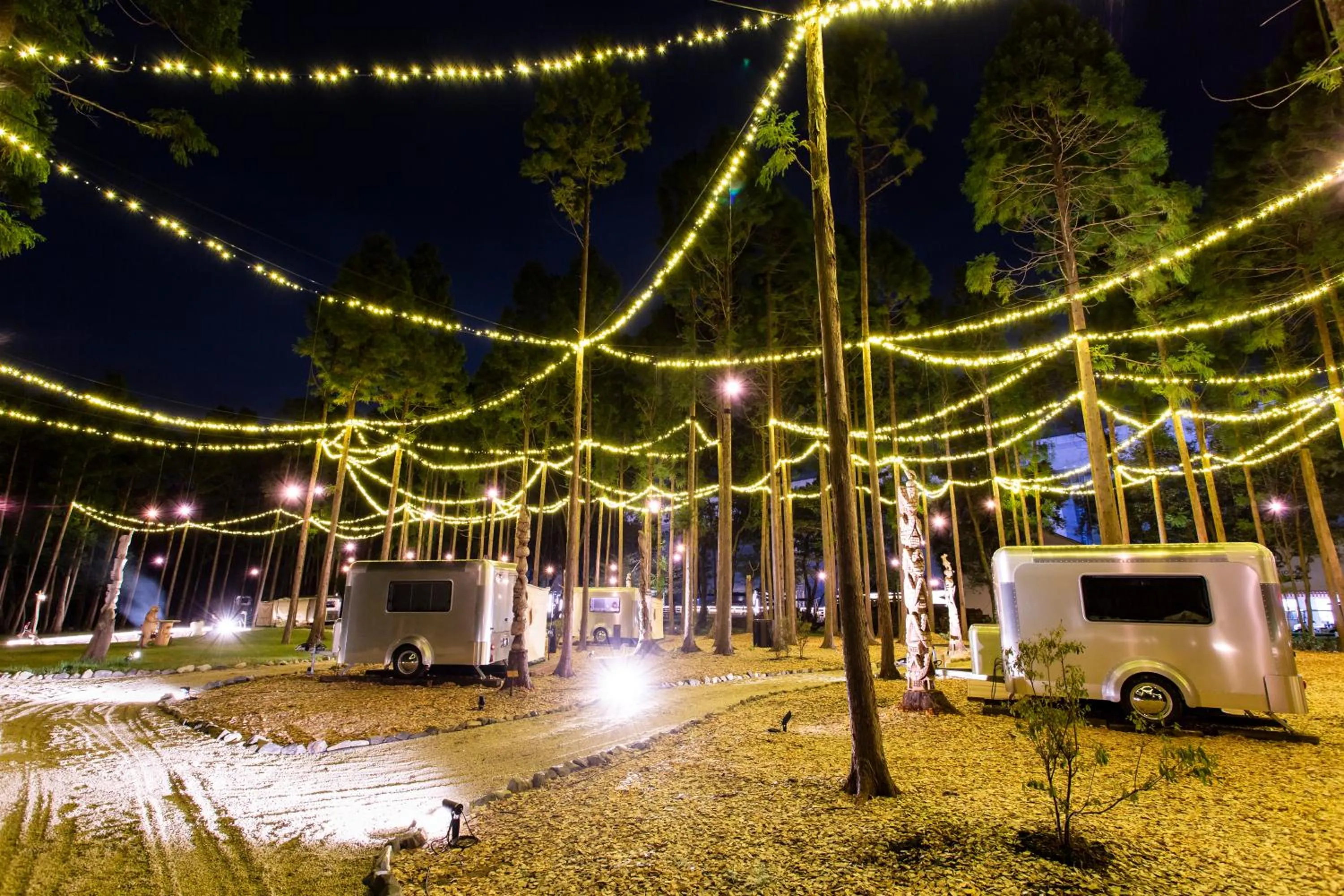 Night in glampark FREE AND EASY CAMP RESORT　三重県