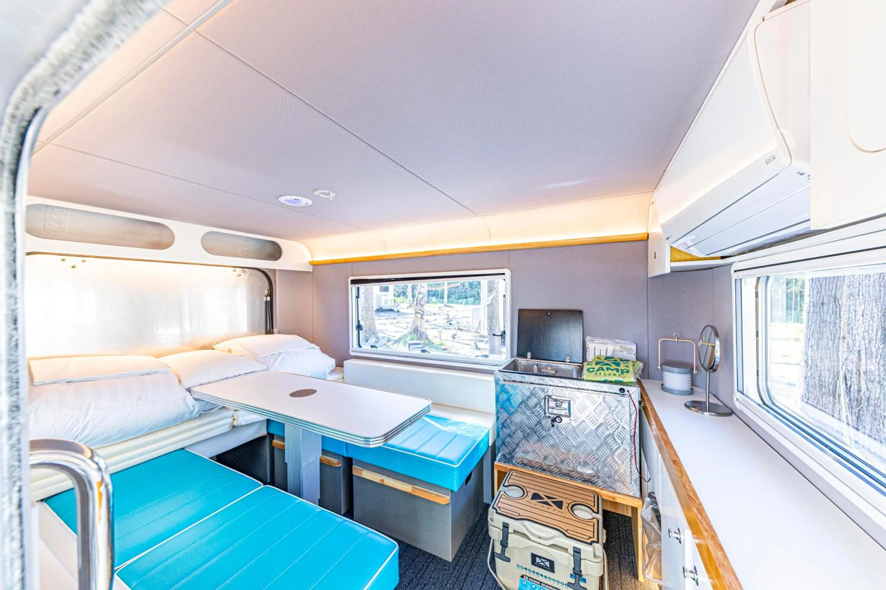 Bed in glampark FREE AND EASY CAMP RESORT　三重県