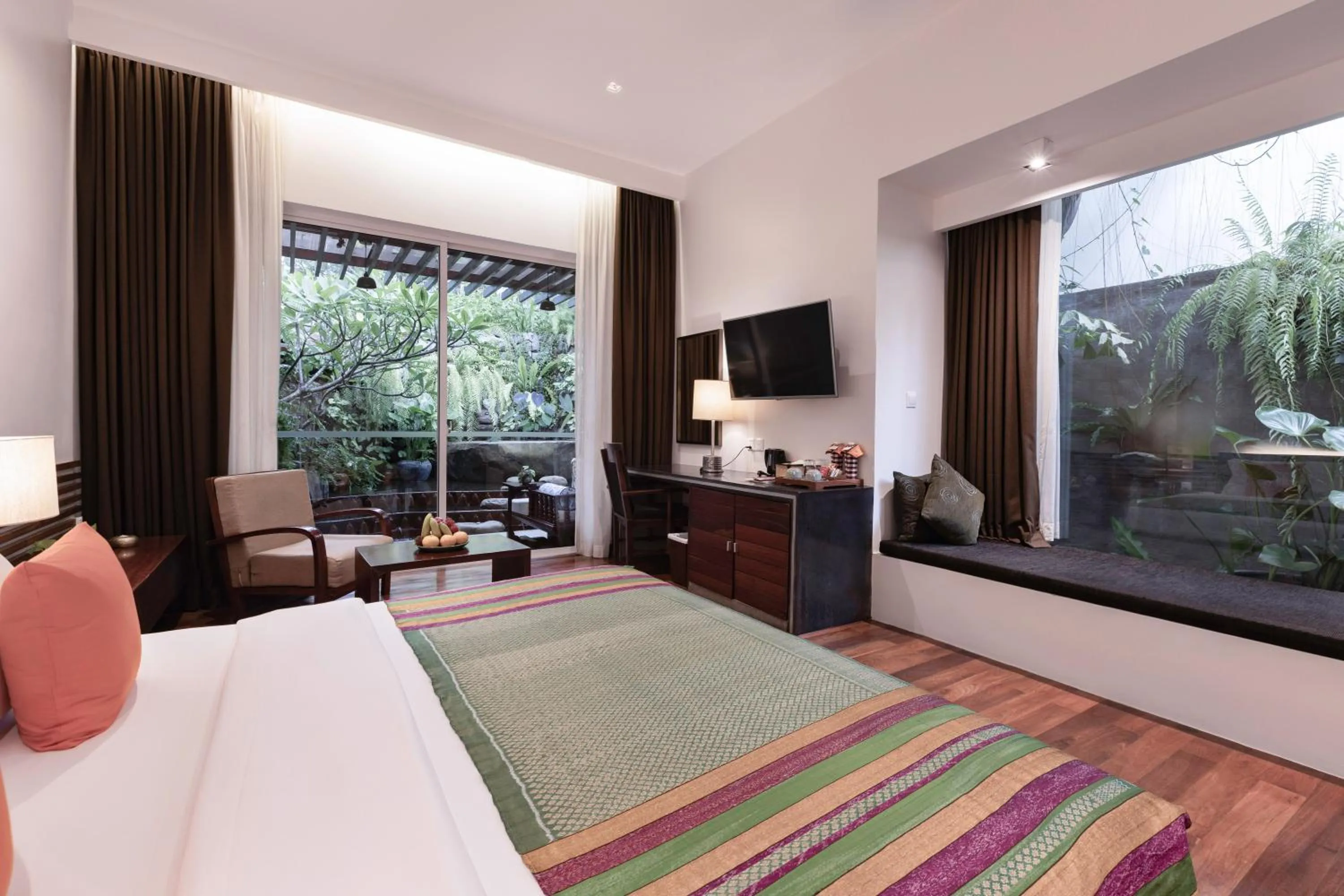 Bedroom, Bed in Lynnaya Urban River Resort