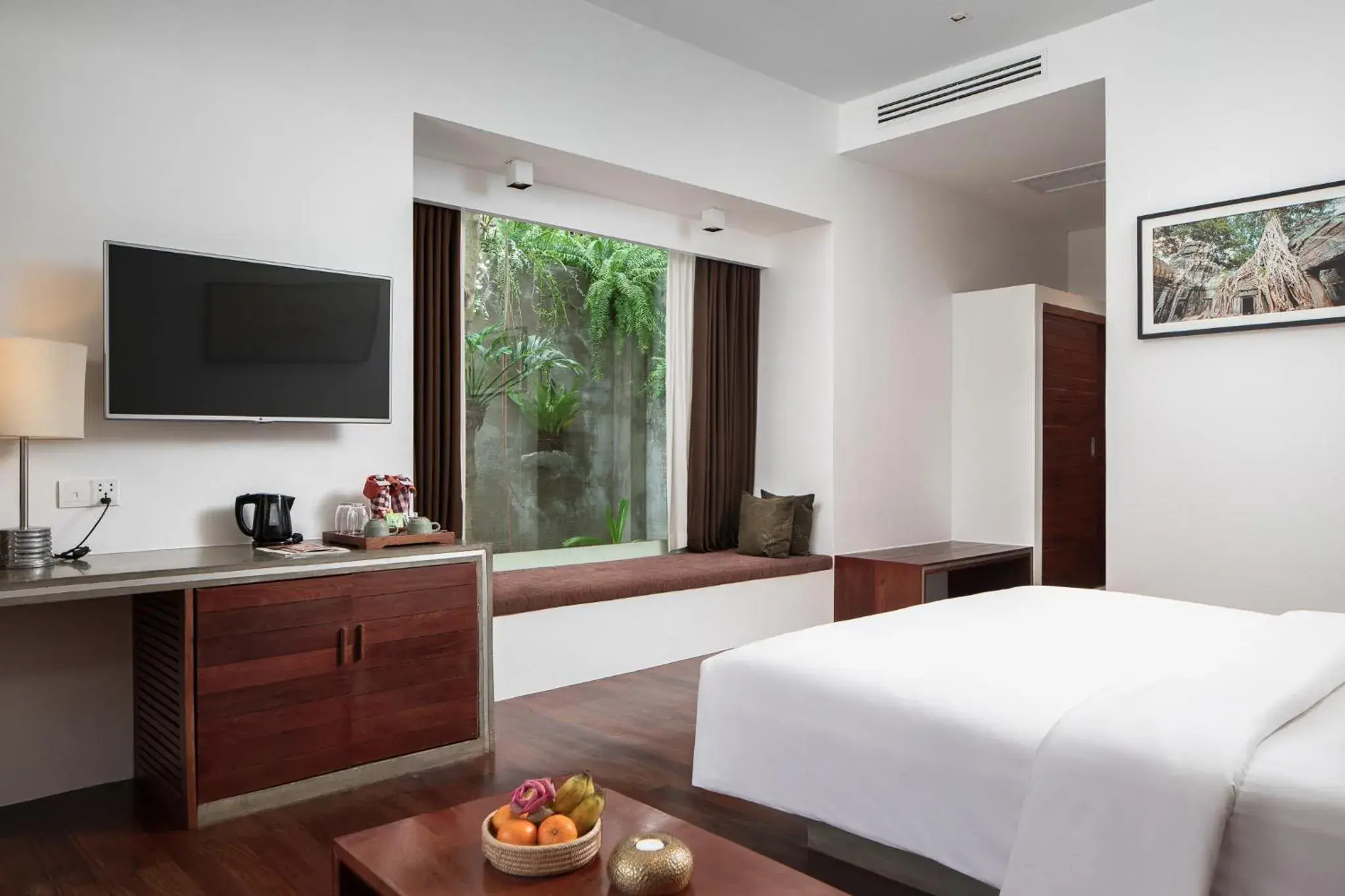 Dining area, Bed in Lynnaya Urban River Resort Dining area, Bed in Lynnaya Urban River Resort