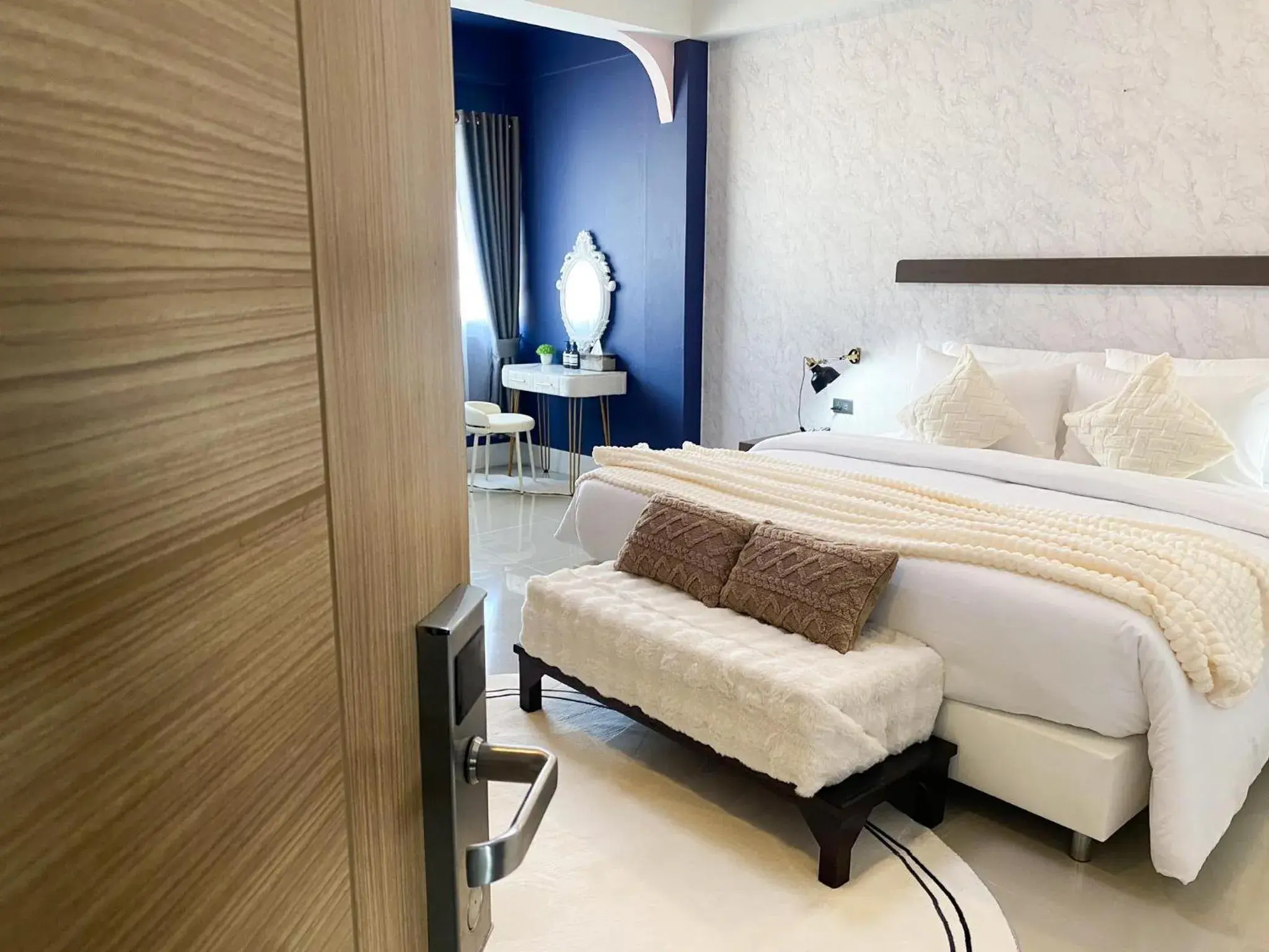 CRAFT 7th Boutique Nimman CRAFT 7th Boutique Nimman