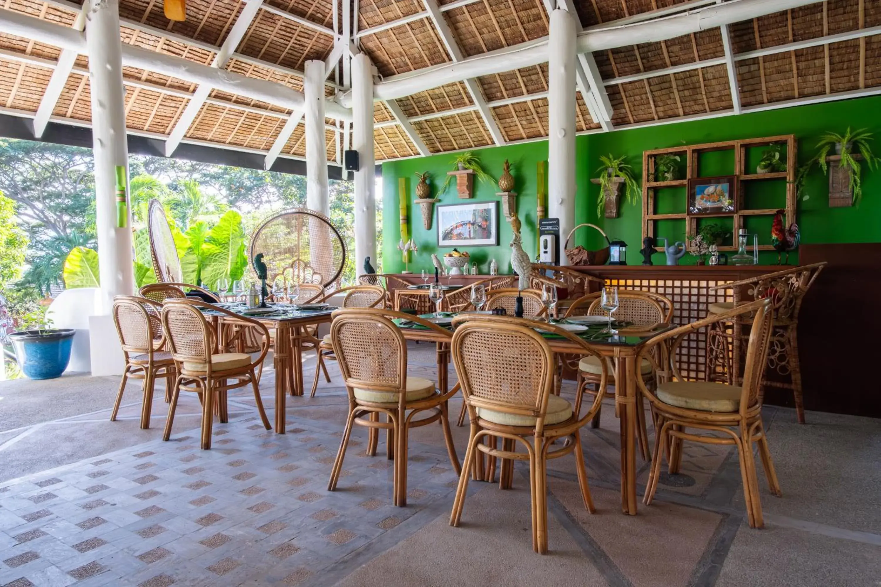 Restaurant/places to eat in Nawa Wellness Restaurant/places to eat in Nawa Wellness