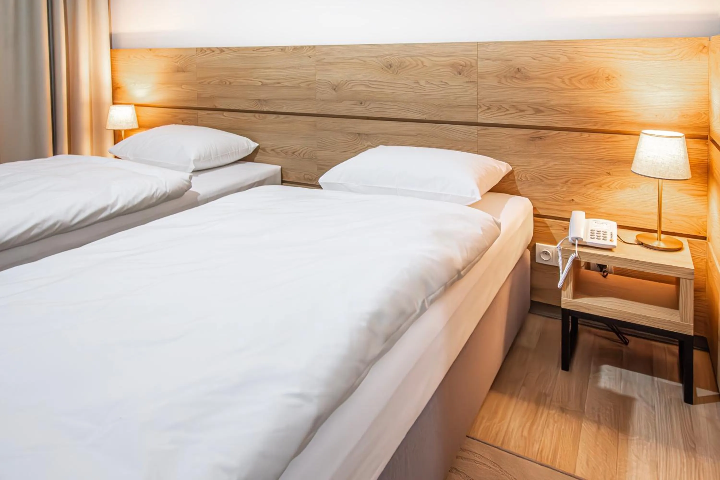 Twin Room in NOVY Hotel