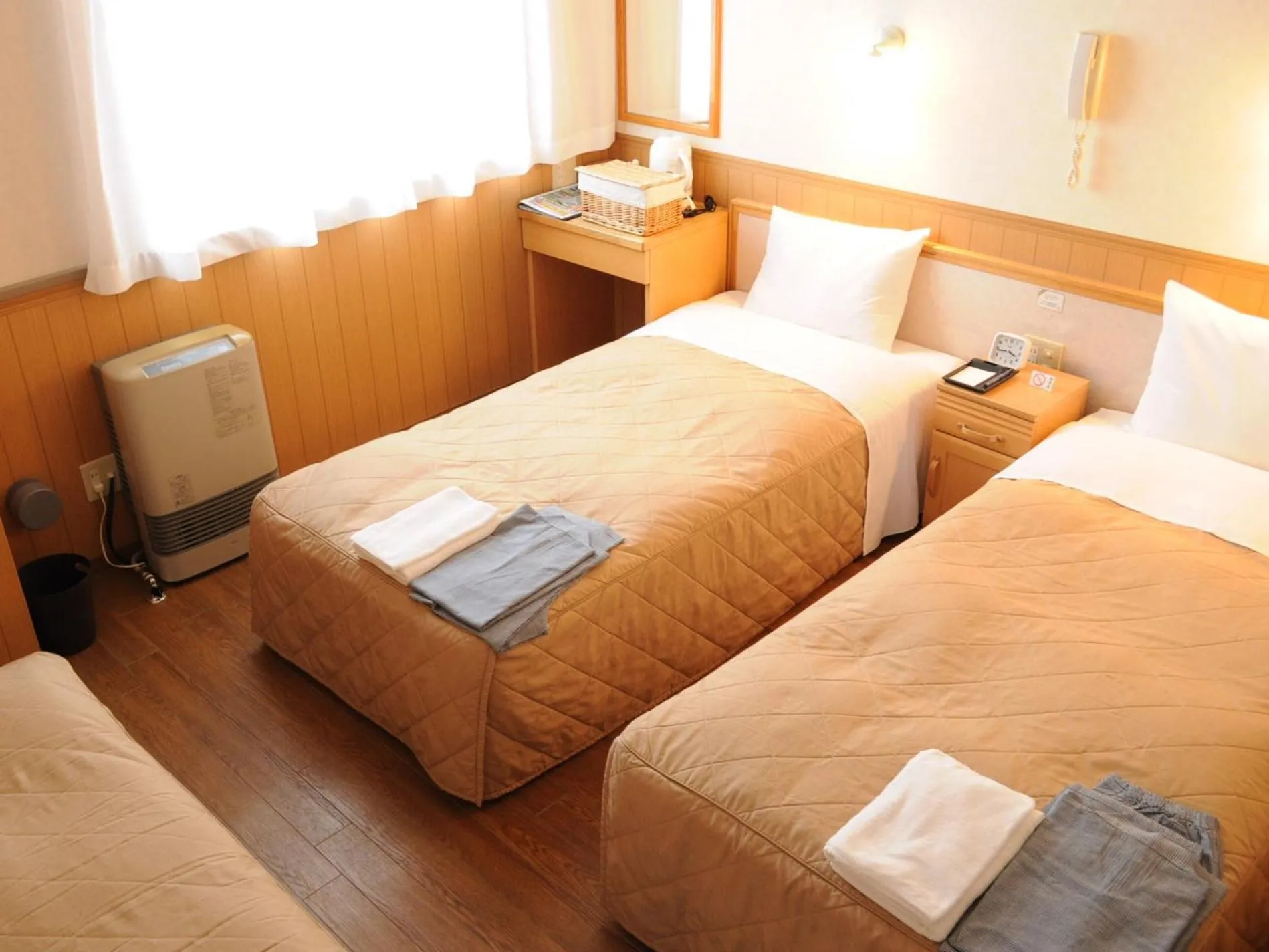 Bedroom, Bed in Lasting Hotel