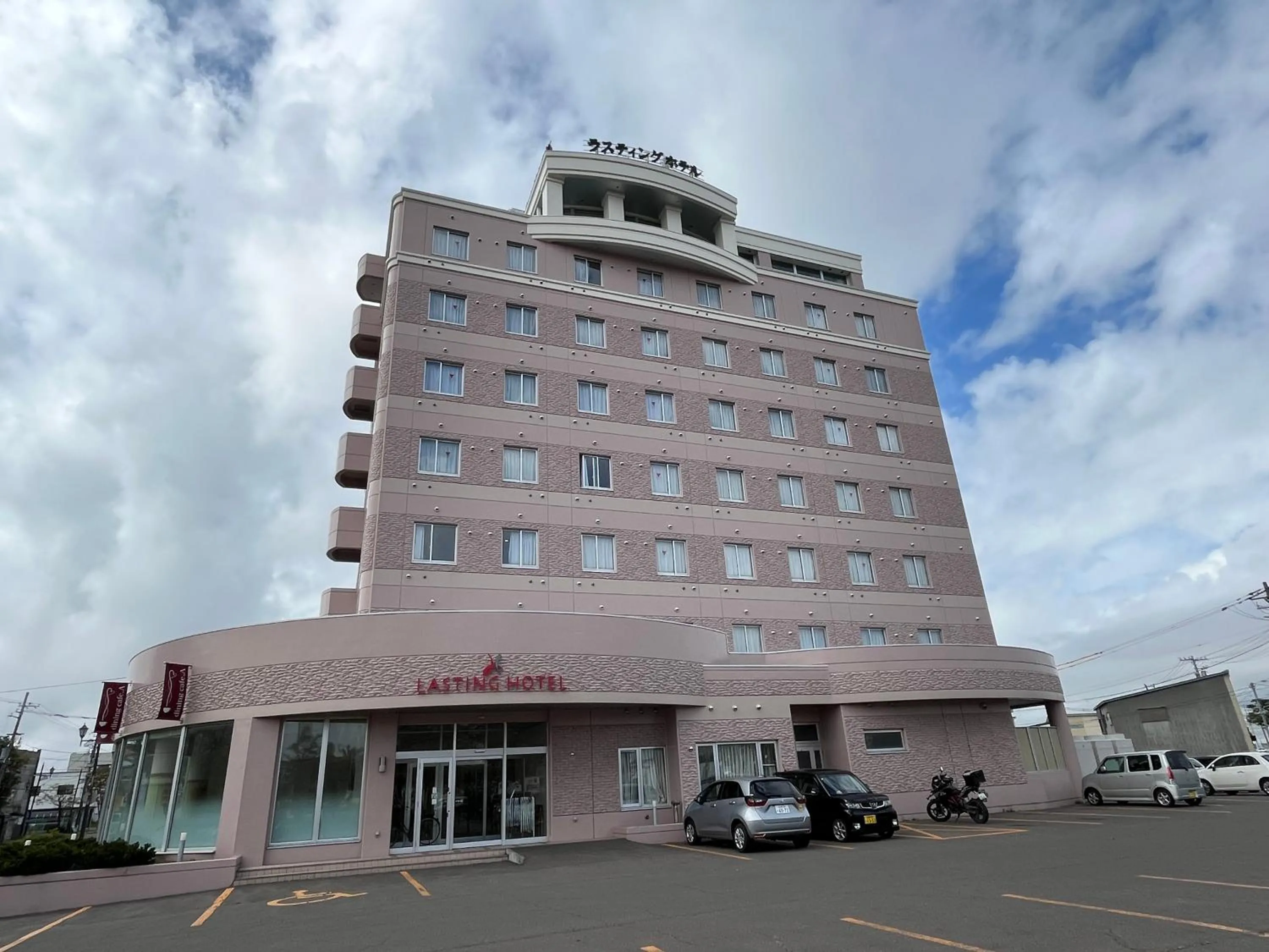 Property building in Lasting Hotel