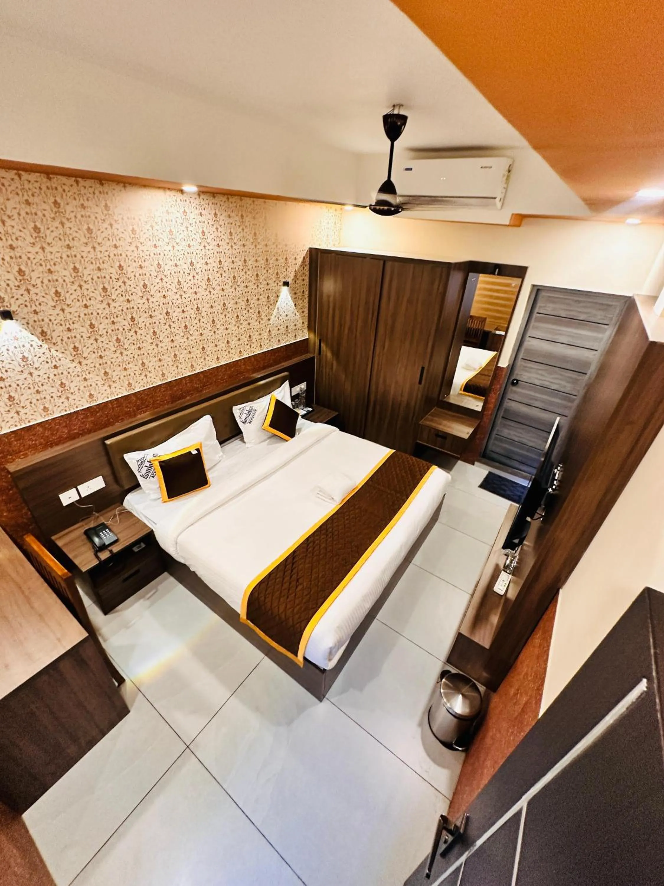 Bed in Kovilakam Achutham