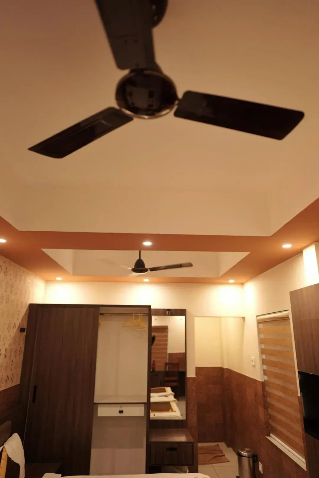 Bed in Kovilakam Achutham Bed in Kovilakam Achutham