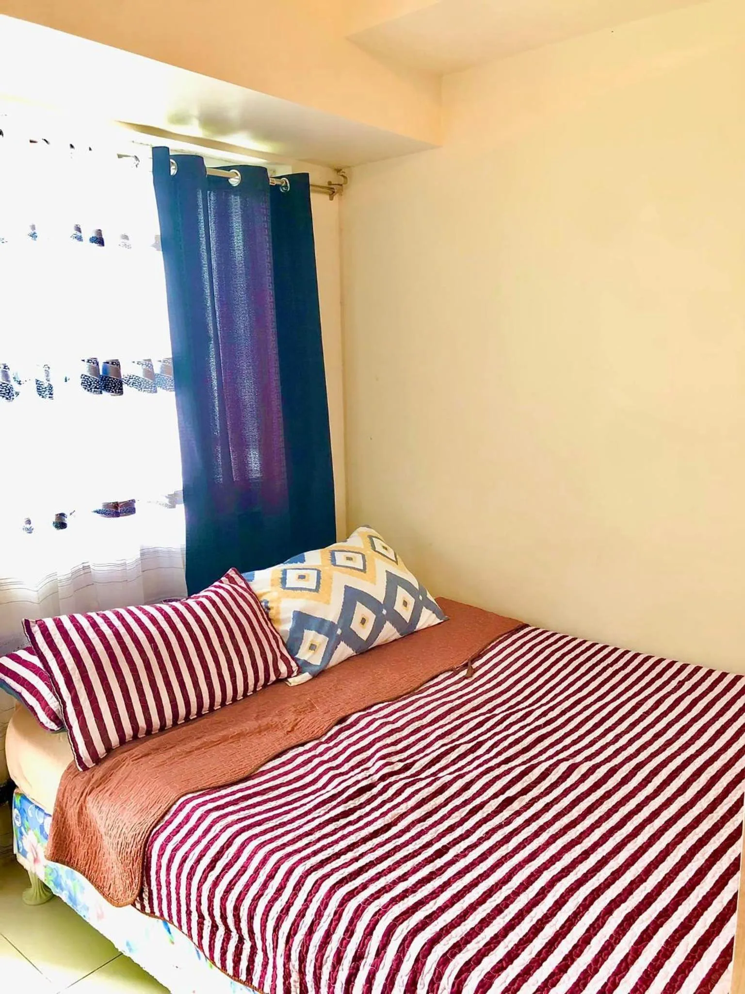 Bed in JT Tagaytay Suites