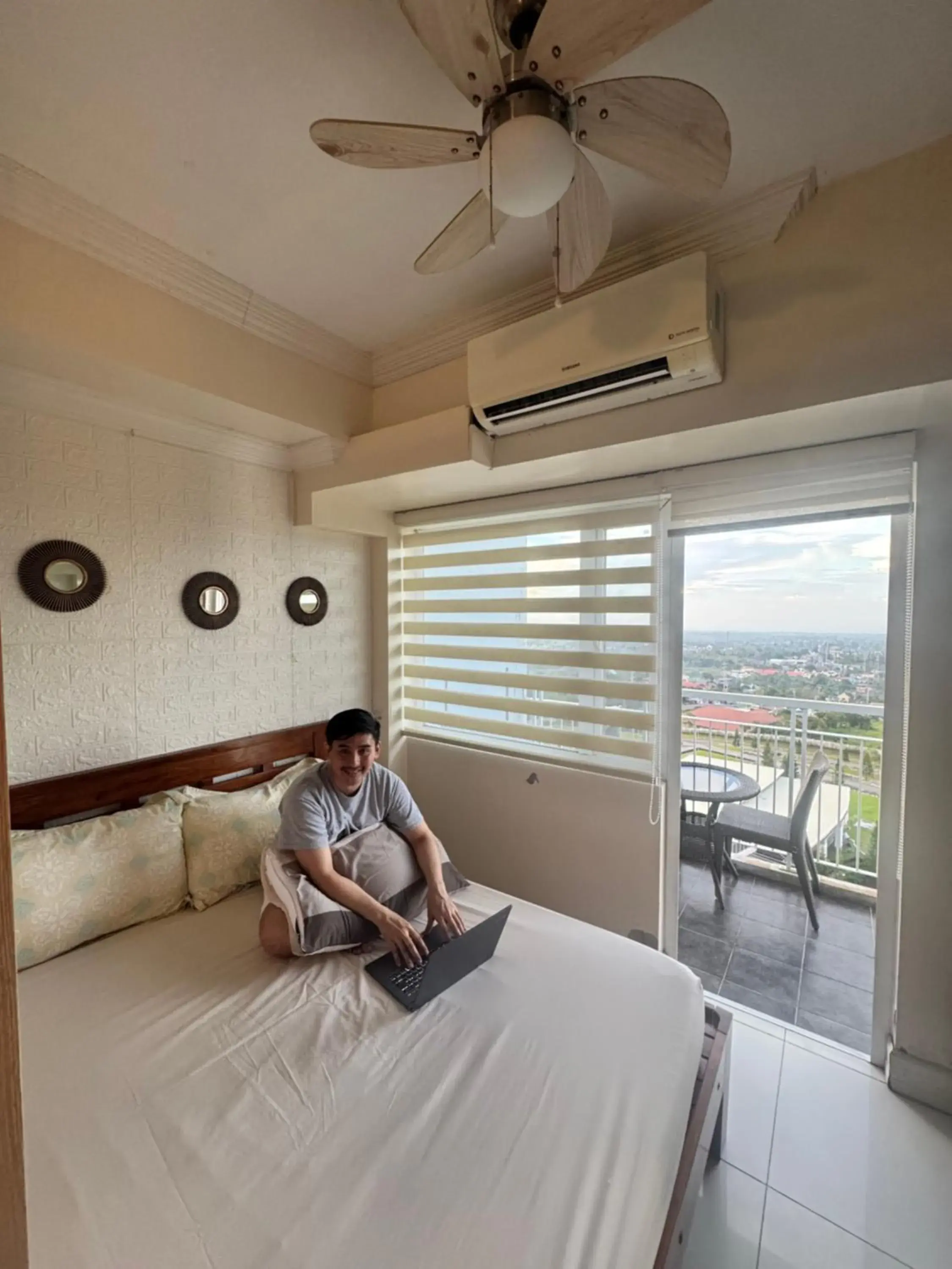 Bed in JT Tagaytay Suites Bed in JT Tagaytay Suites