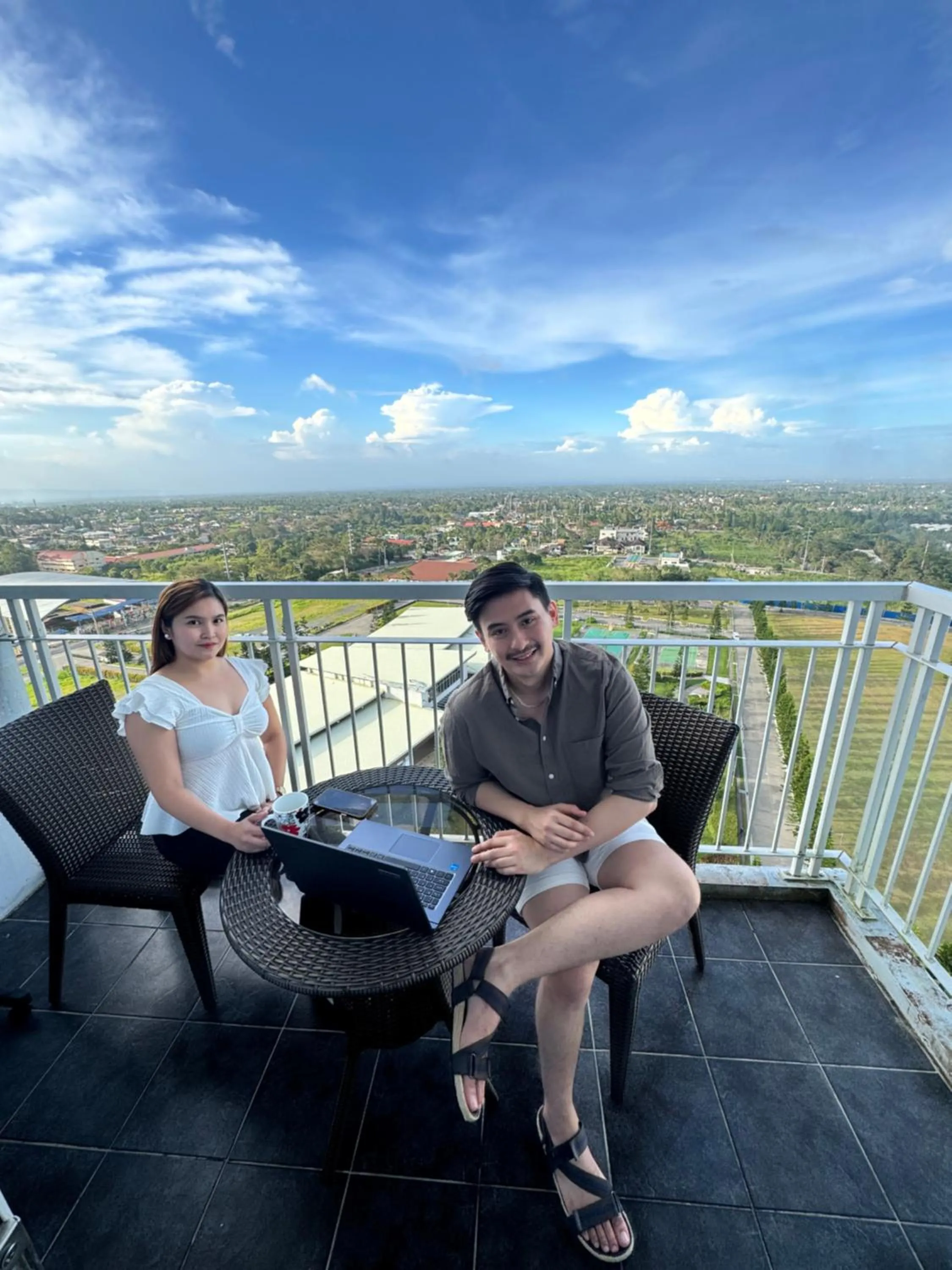JT Tagaytay Suites