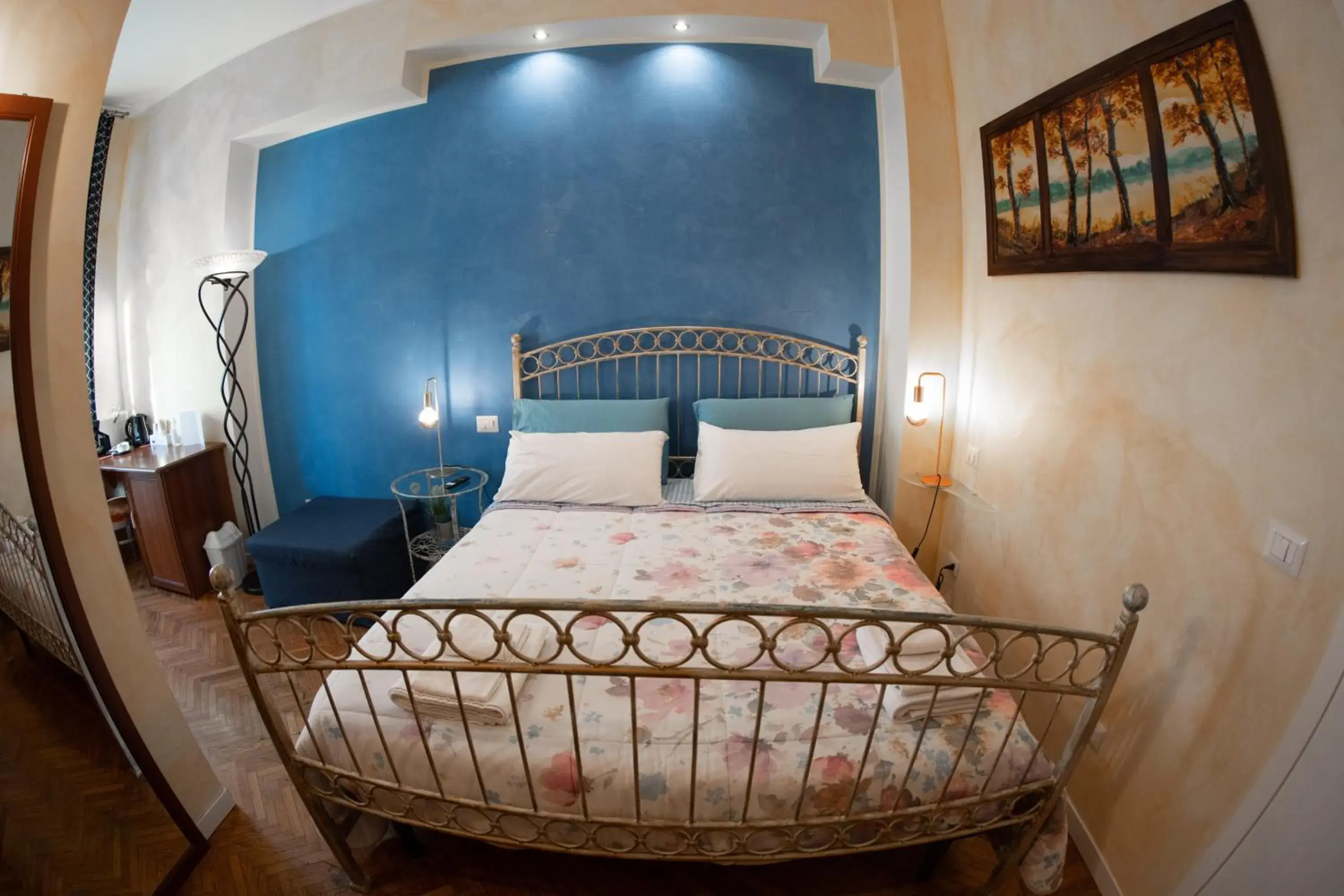 Classic Double Room in La Residenza Isabella Classic Double Room in La Residenza Isabella