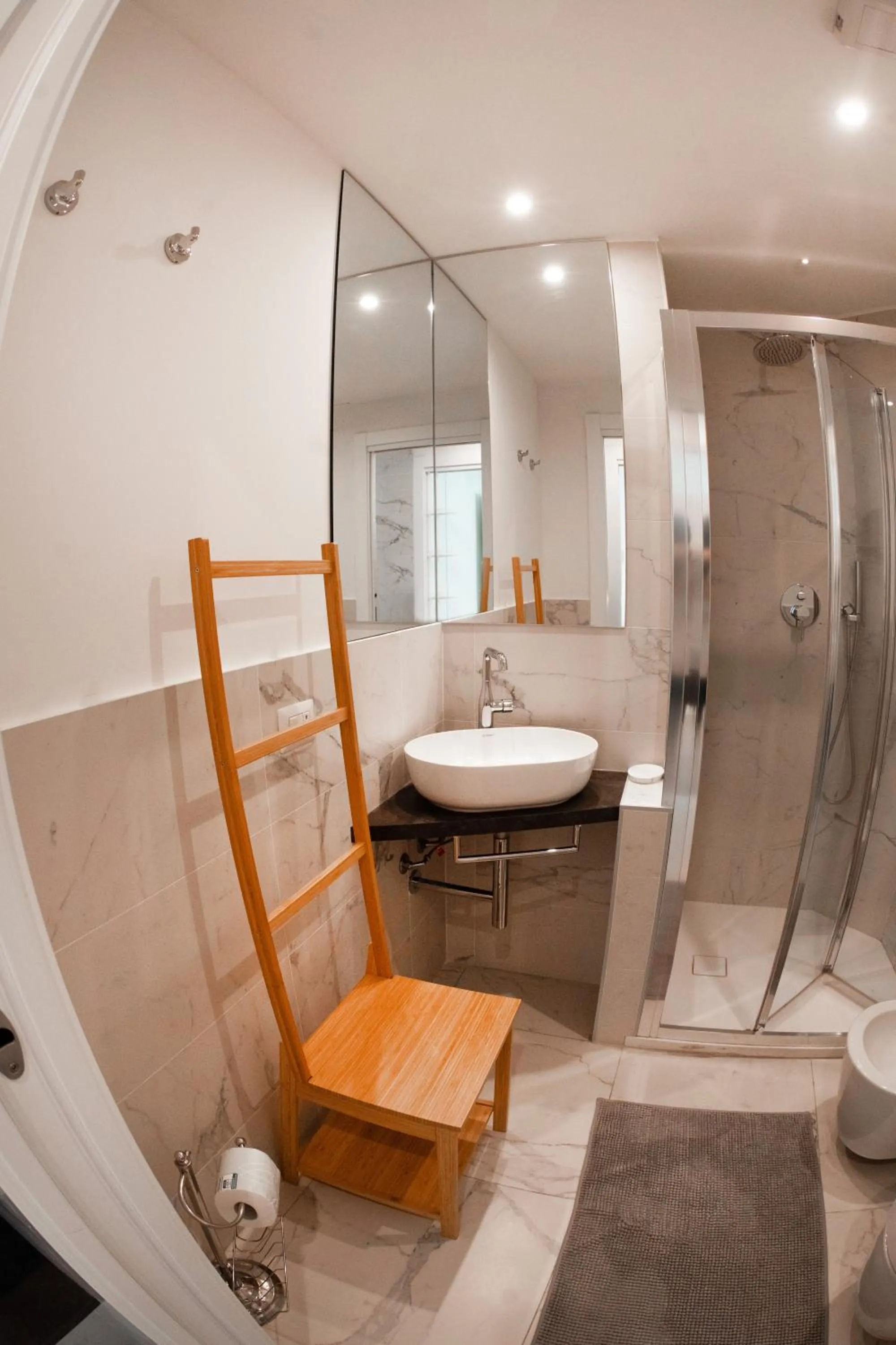 Shower in La Residenza Isabella