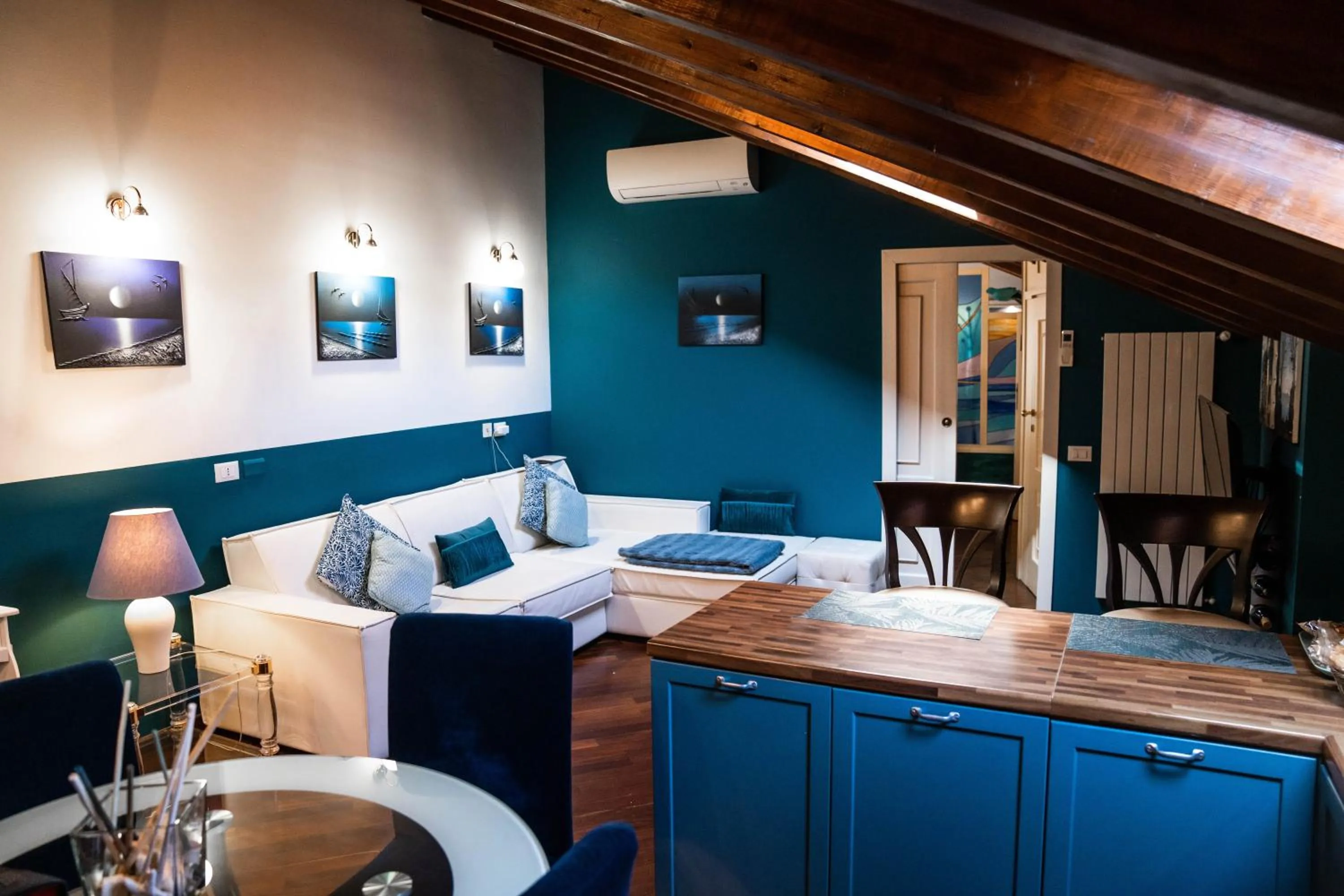 Living room, Bed in La Residenza Isabella