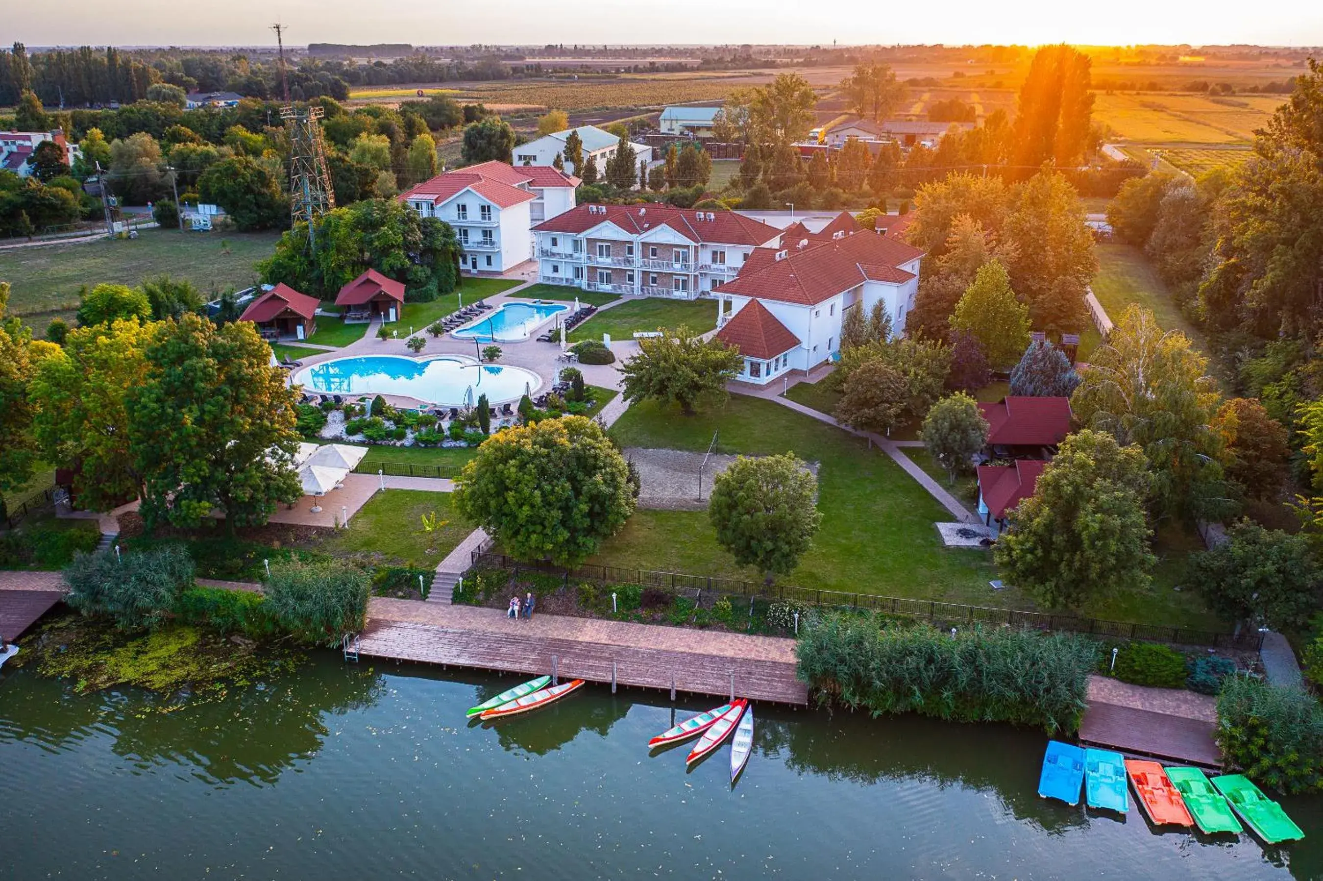 Aranyszarvas Panzió****, Étterem és Grillterasz Aranyszarvas Panzió****, Étterem és Grillterasz