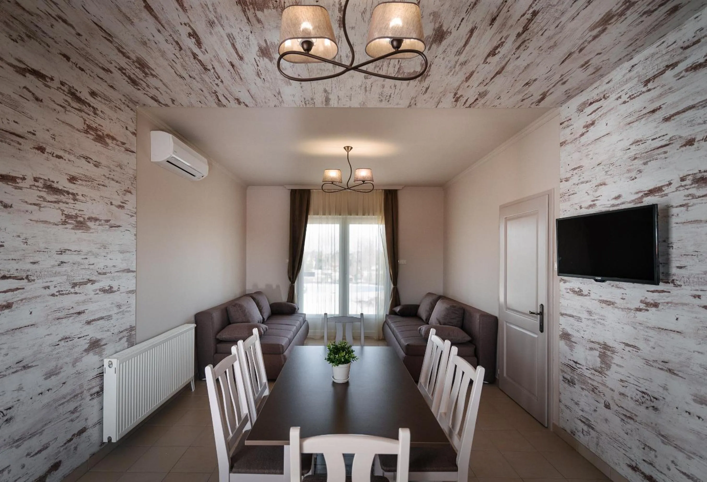 Apartment - single occupancy - Ground Floor in Aranyszarvas Panzió****, Étterem és Grillterasz