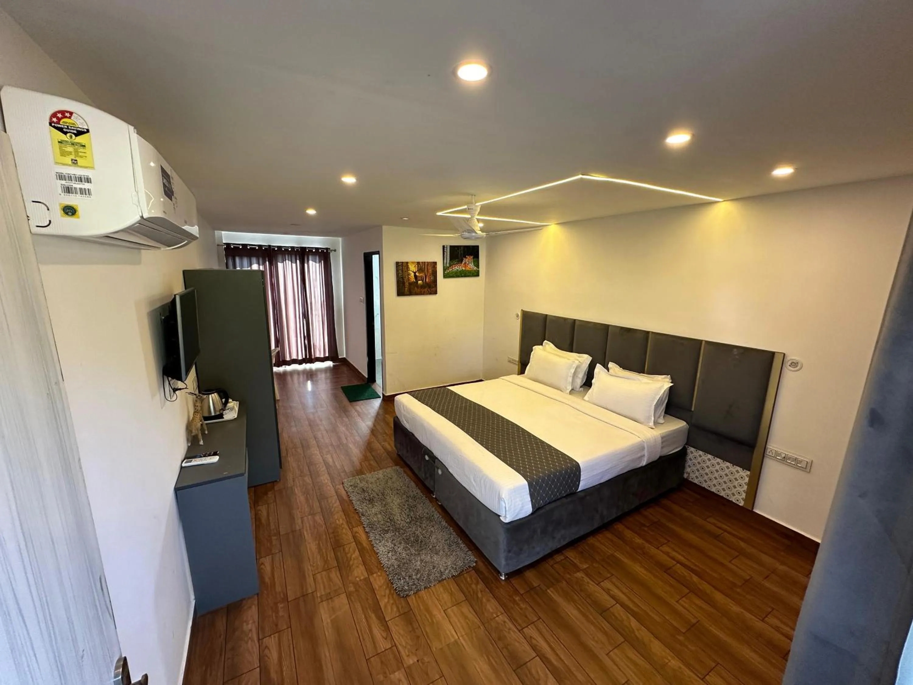 Bed in Six seasons resort