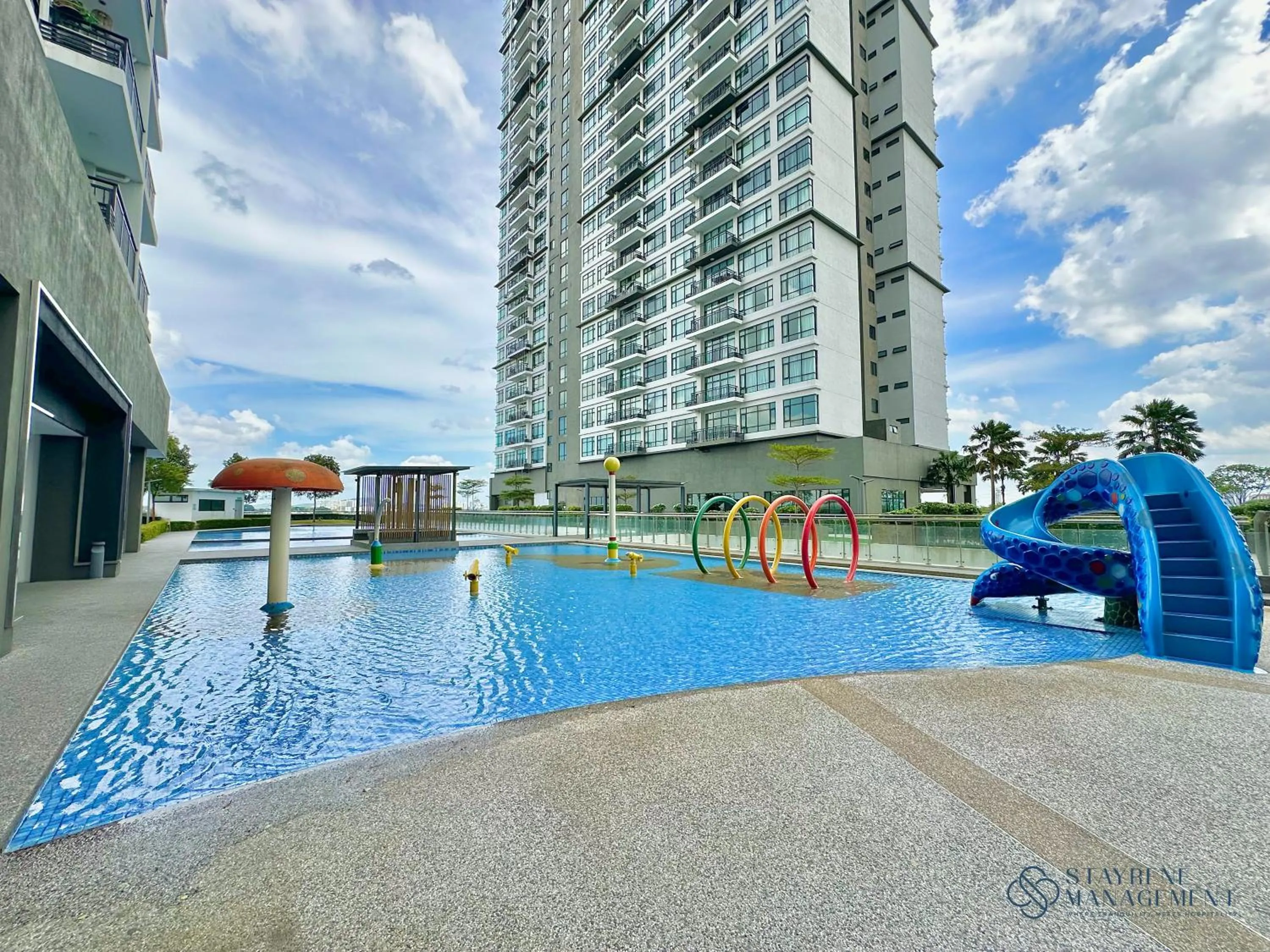 Swimming pool in Molek Regency By Stayrene