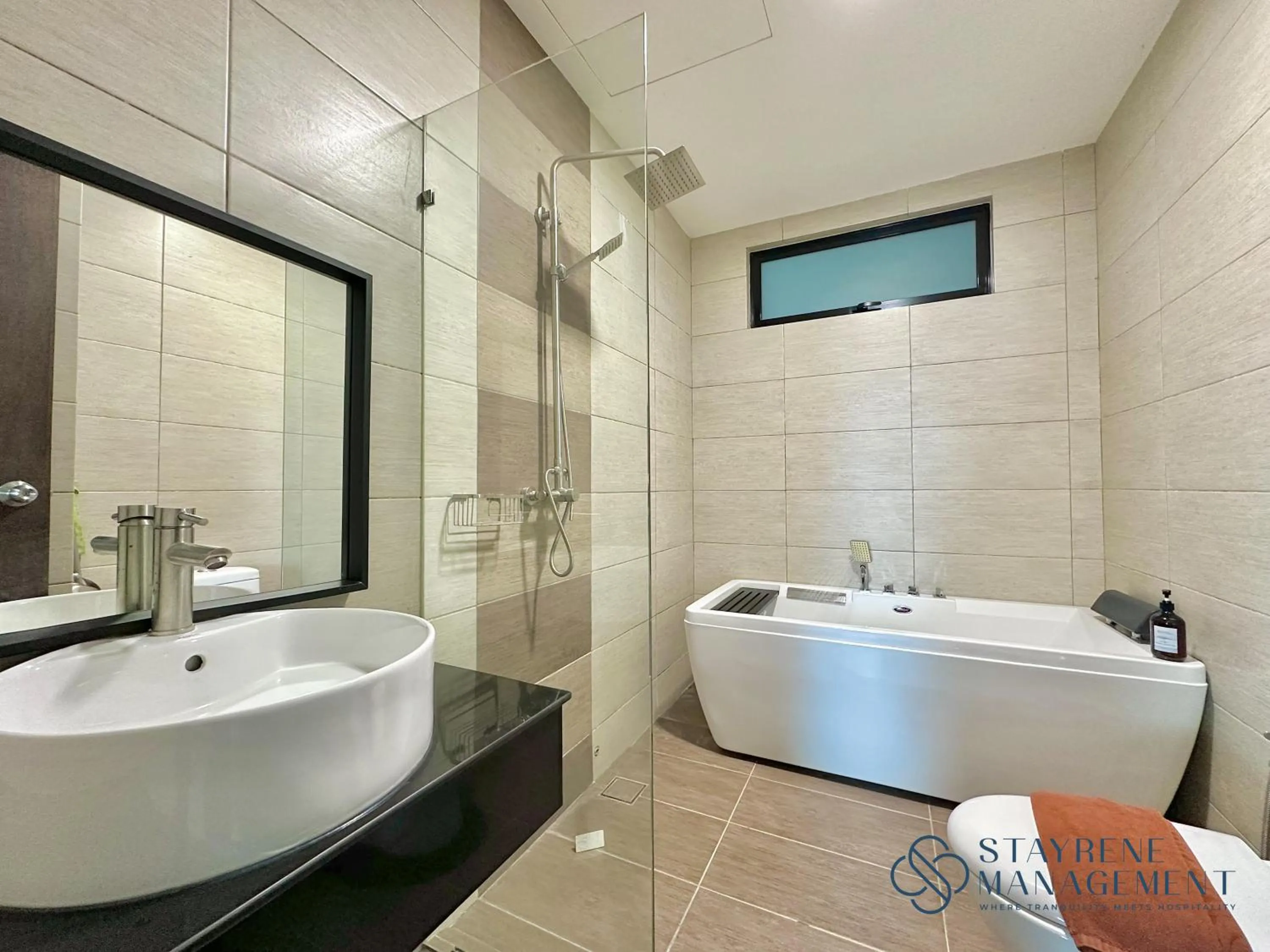 Shower in Molek Regency By Stayrene