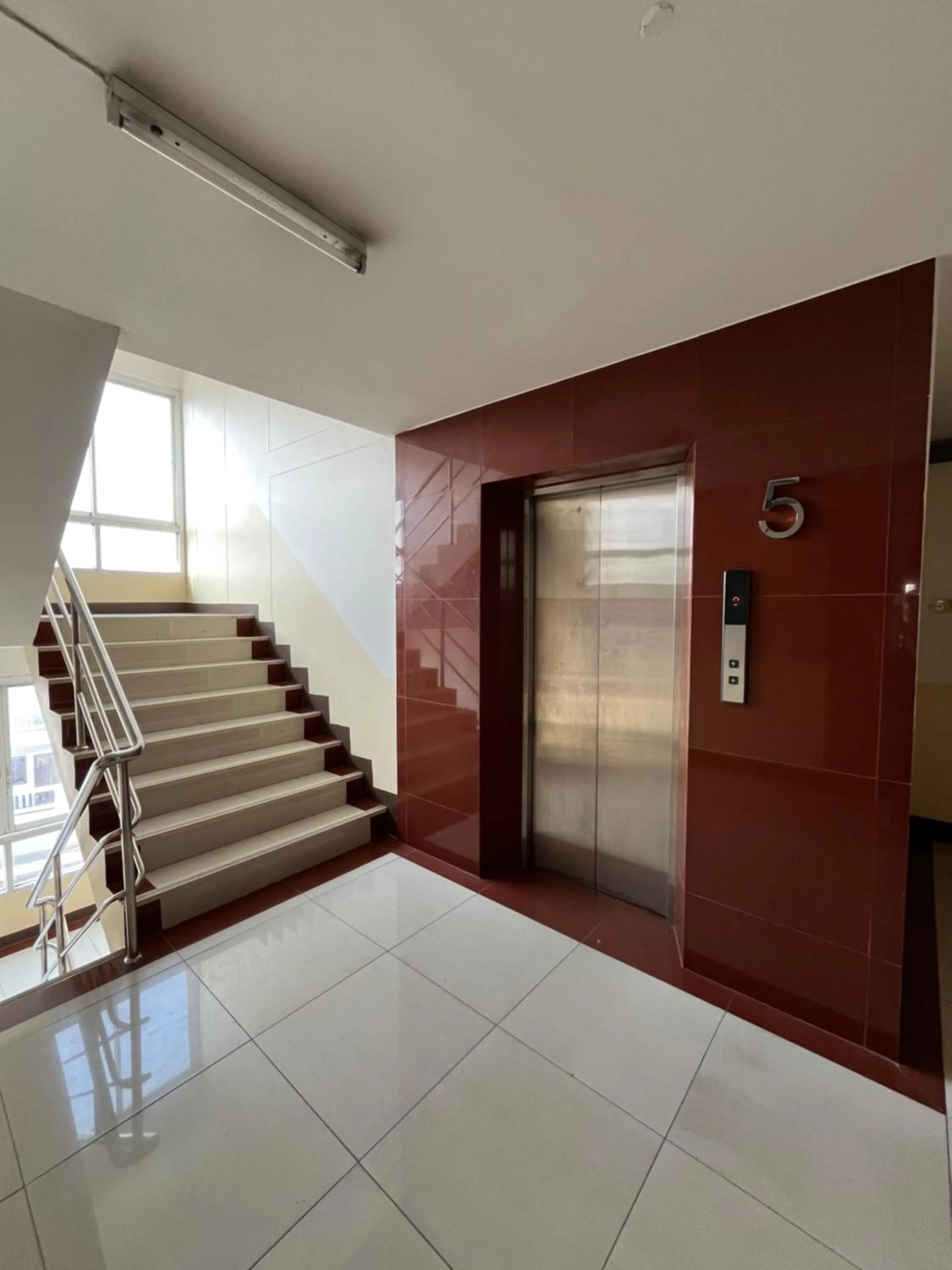 elevator in Good Morning Apartment รังสิต