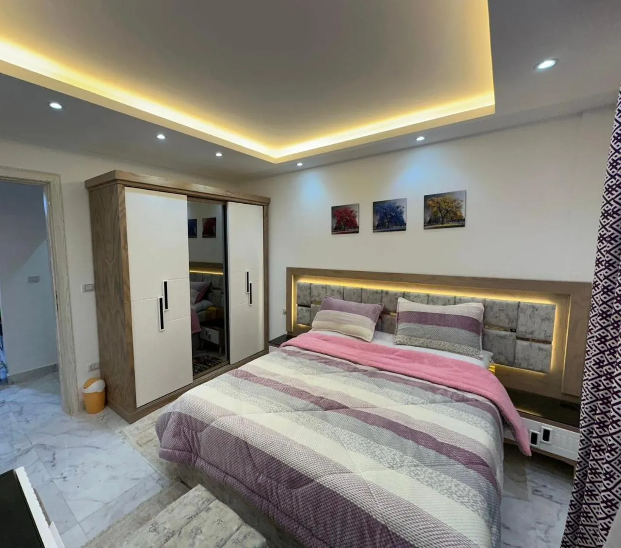 Bed in Fanadir Bay Resort