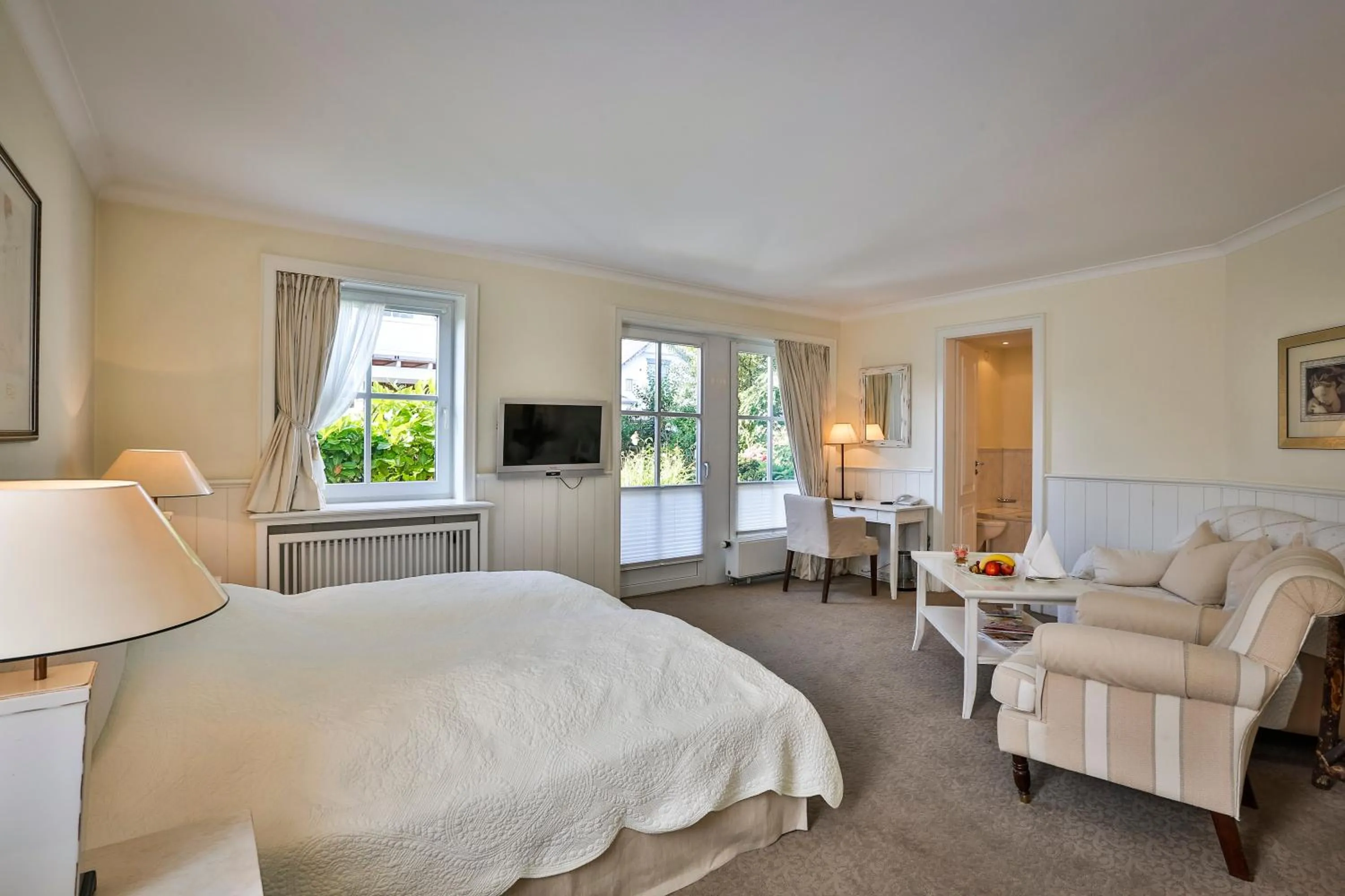 Bedroom, Bed in Hotel und Restaurant Jörg Müller