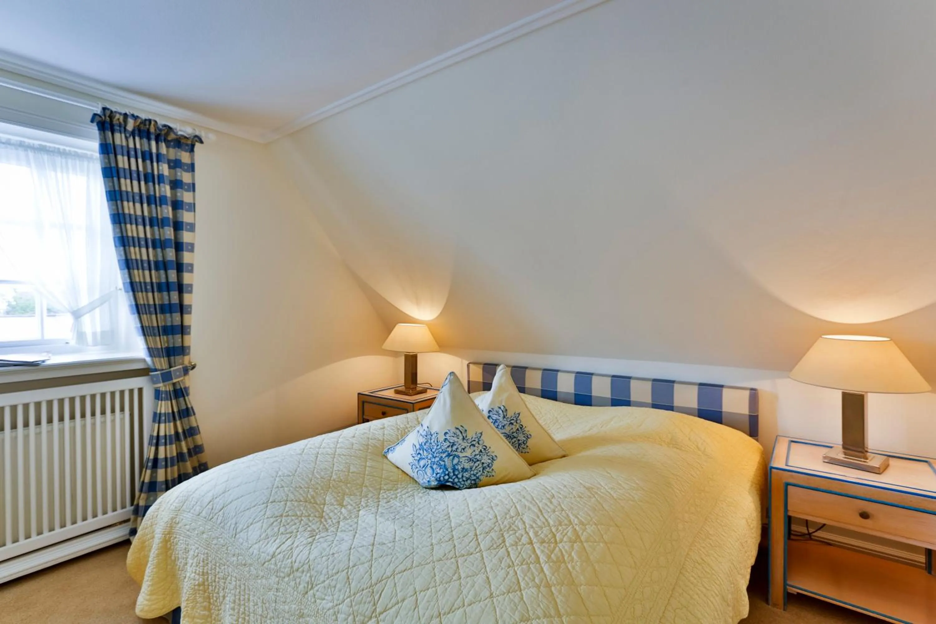 Bed in Hotel und Restaurant Jörg Müller