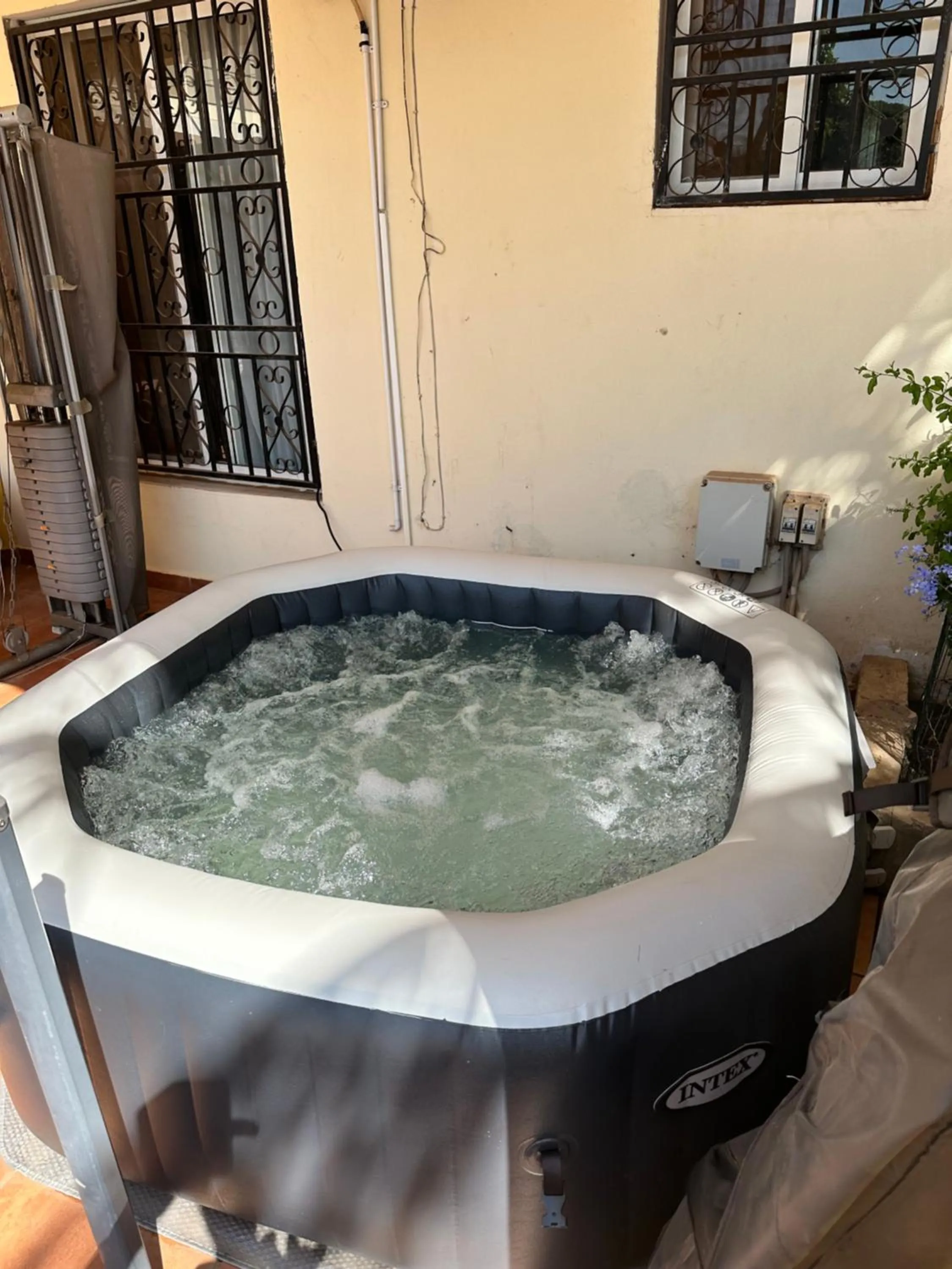 Hot Tub in B & B Villa Calliandra