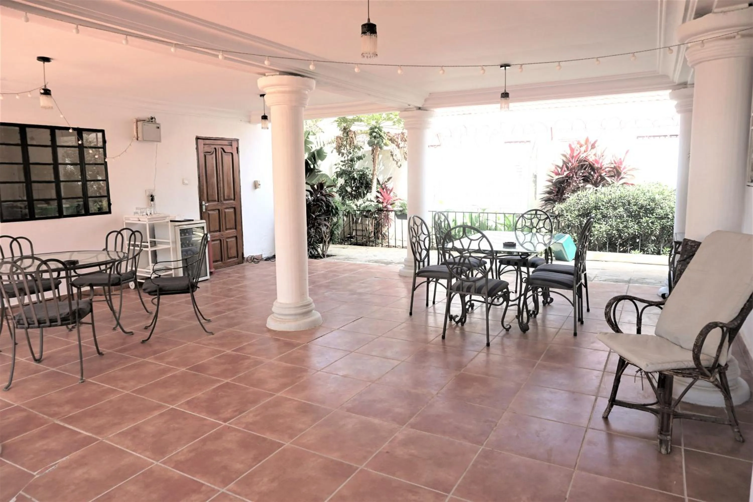 Patio in B & B Villa Calliandra