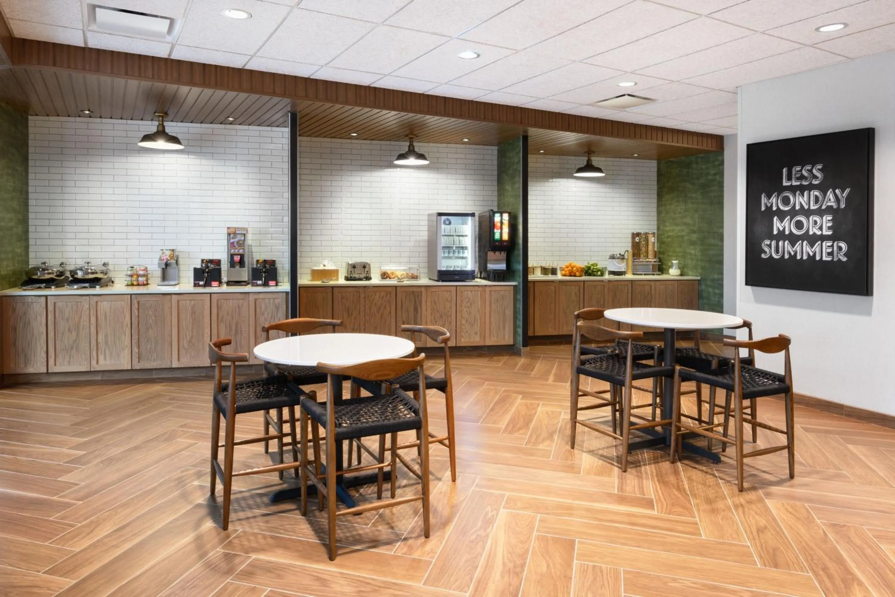 Breakfast in Fairfield by Marriott Inn & Suites Orlando at Millenia