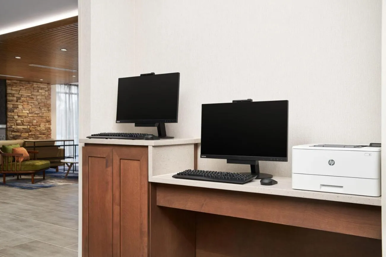 Fairfield by Marriott Inn & Suites Orlando at Millenia