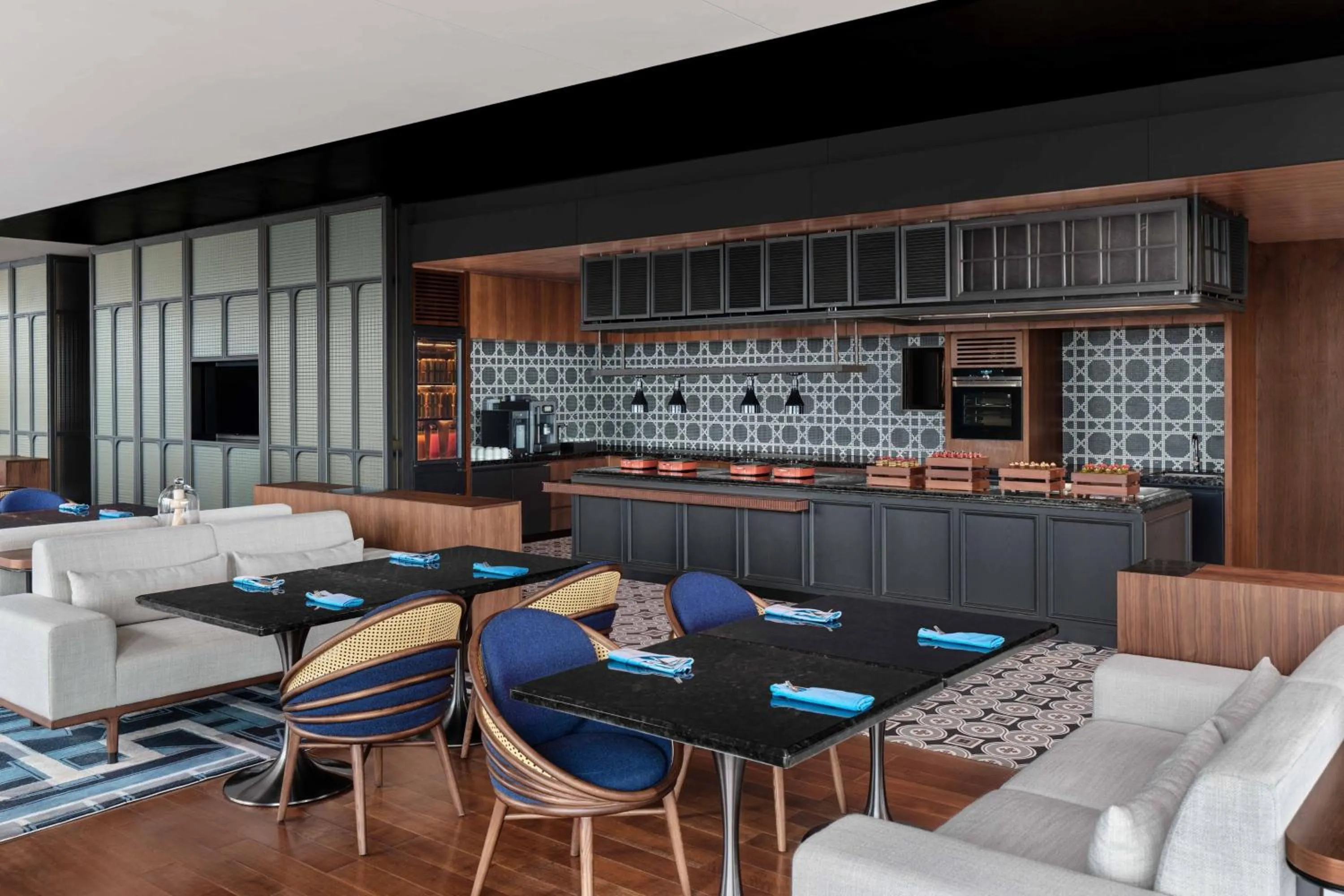 Lounge or bar in Le Meridien Shenzhen, Bao'an