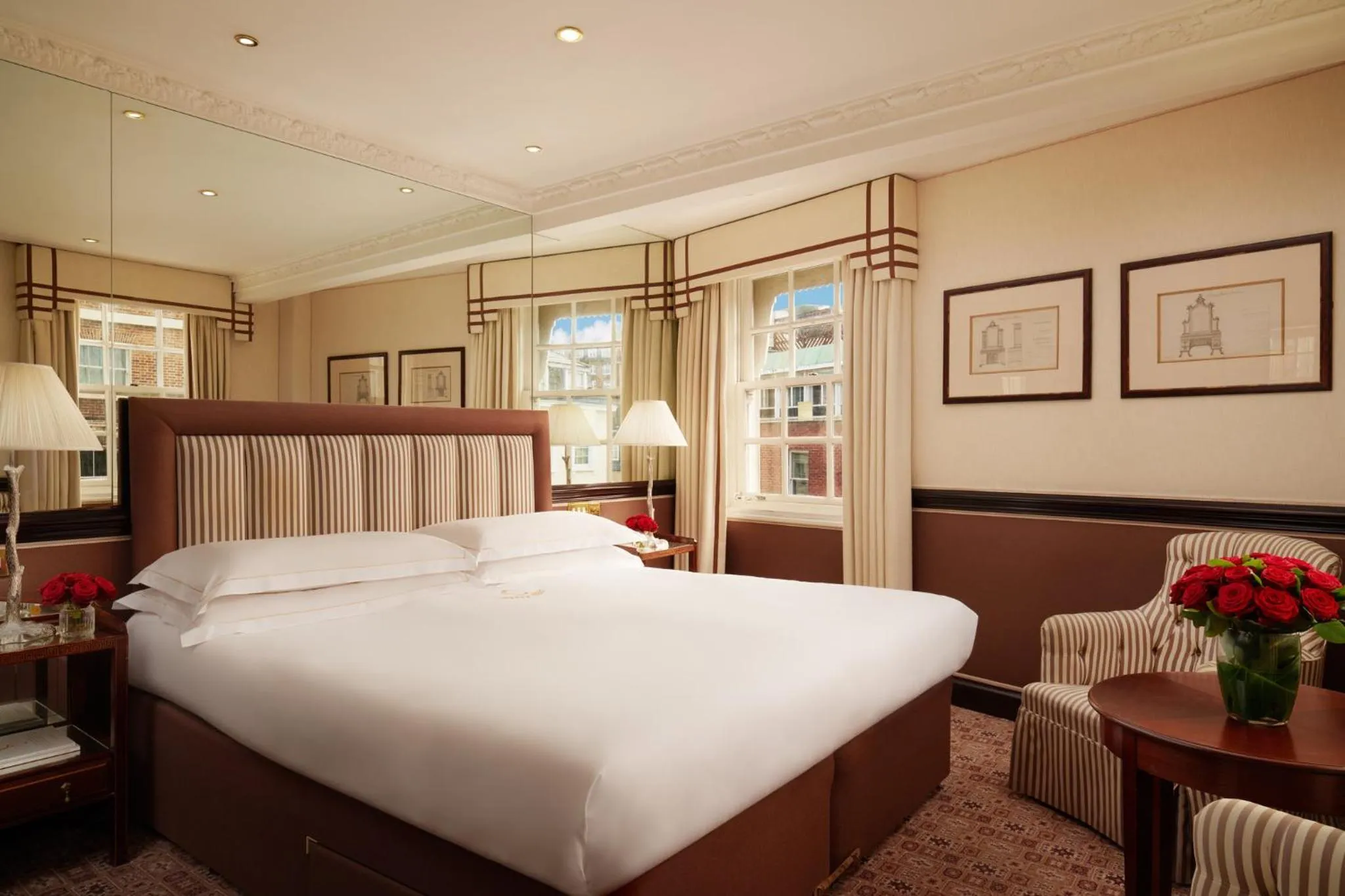 Bedroom, Bed in The Chesterfield Mayfair