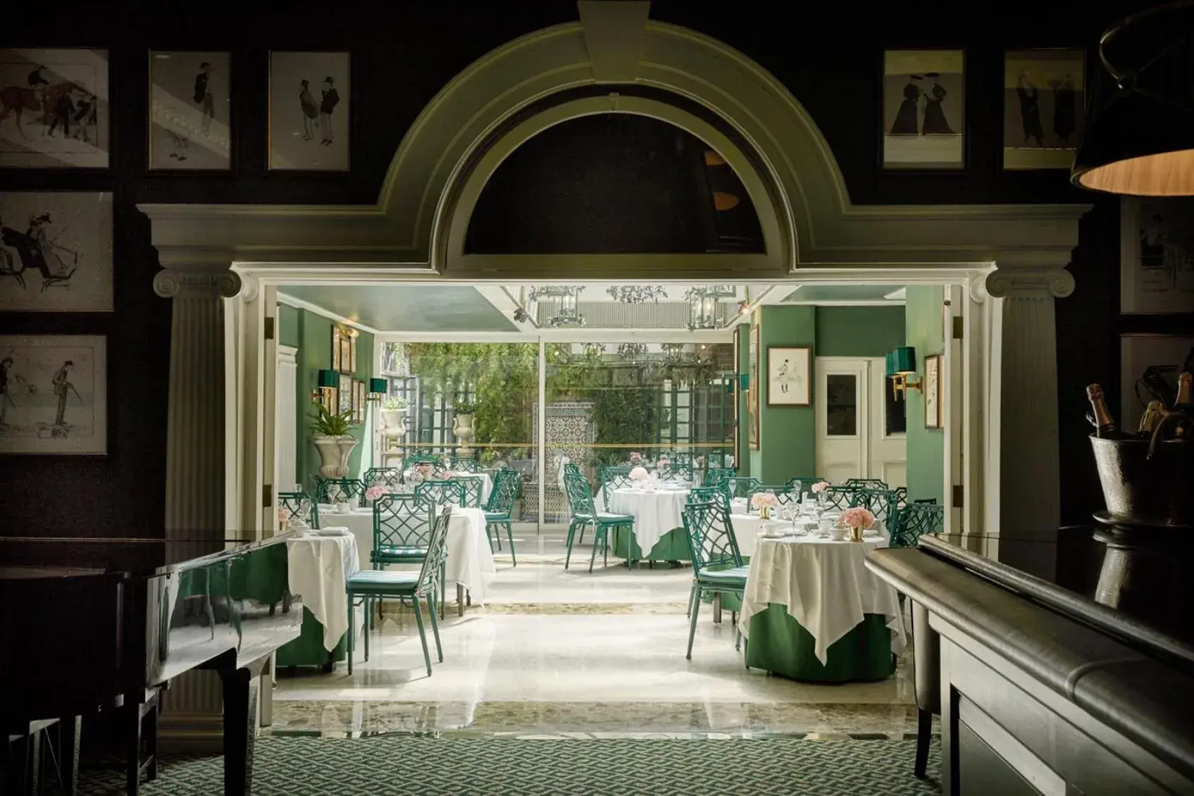 Restaurant/places to eat in The Chesterfield Mayfair Restaurant/places to eat in The Chesterfield Mayfair