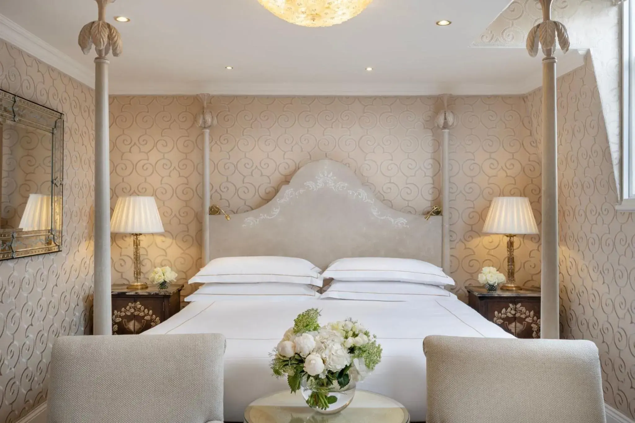Bedroom, Bed in The Chesterfield Mayfair Bedroom, Bed in The Chesterfield Mayfair