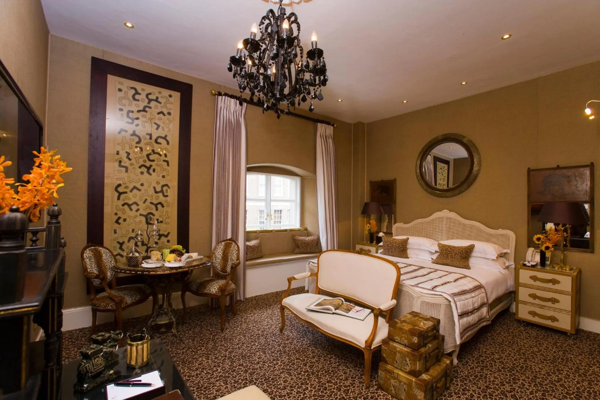 Bedroom, Bed in The Chesterfield Mayfair