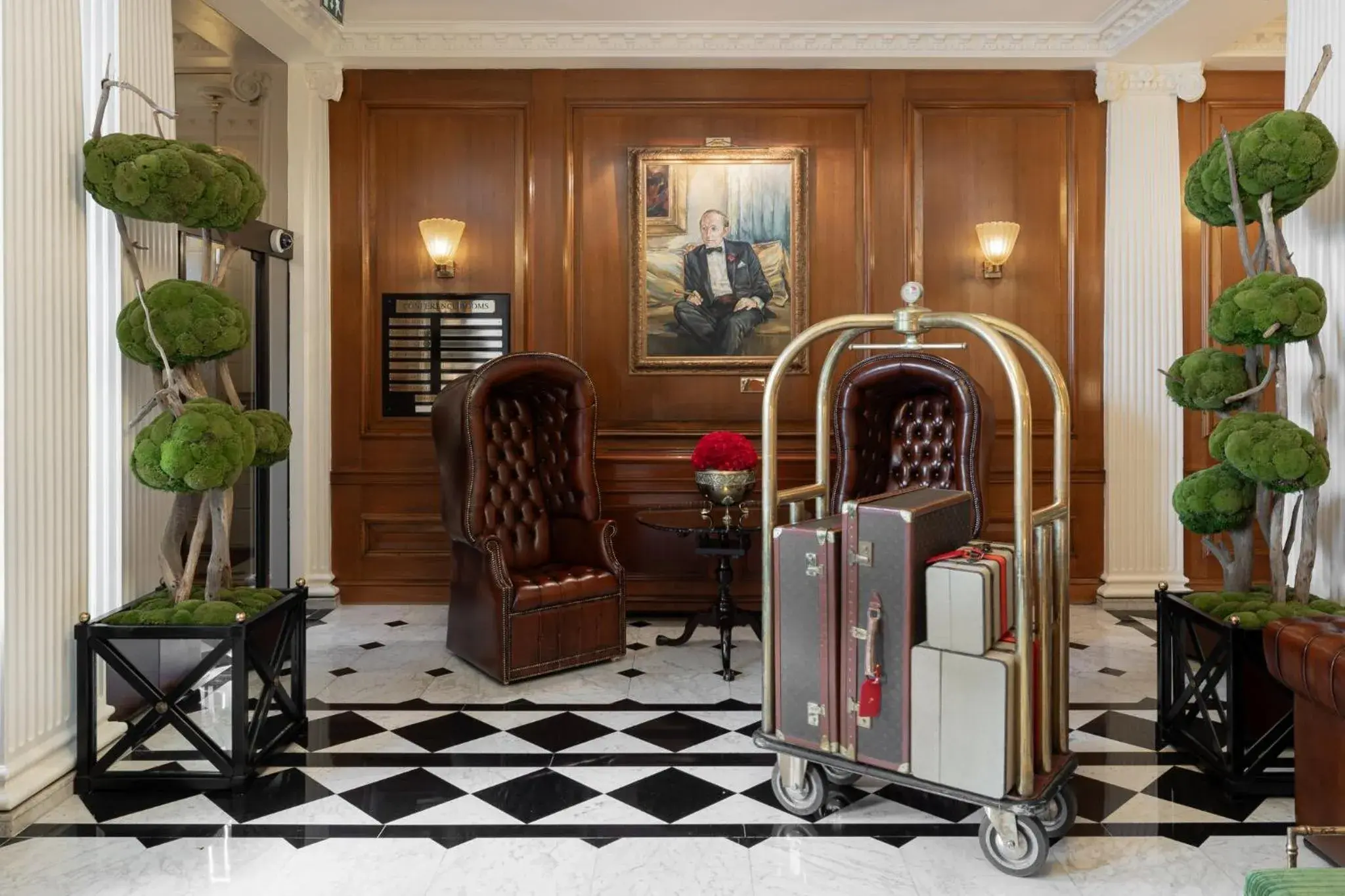 Lobby or reception in The Chesterfield Mayfair Lobby or reception in The Chesterfield Mayfair