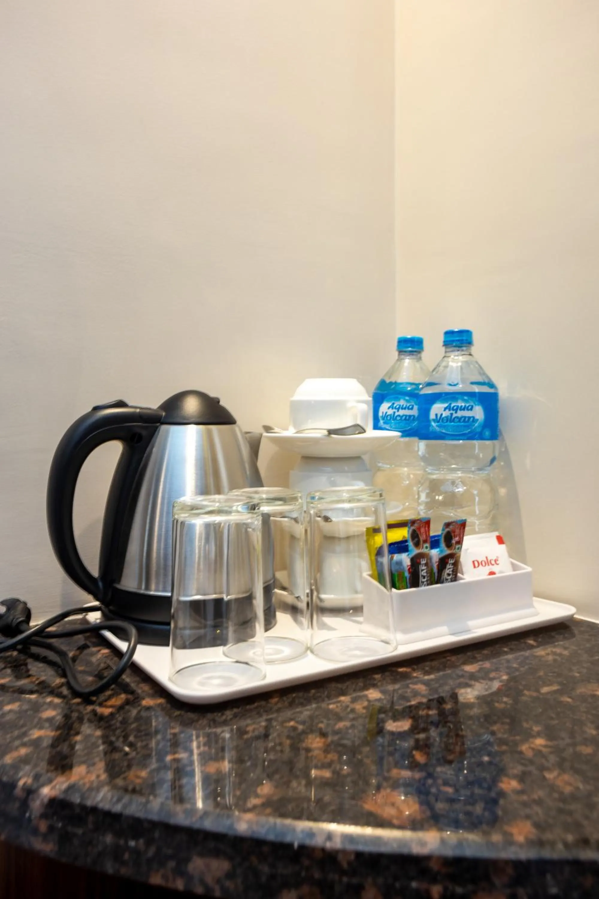 Coffee/tea facilities in Kailash Boutique Hotel