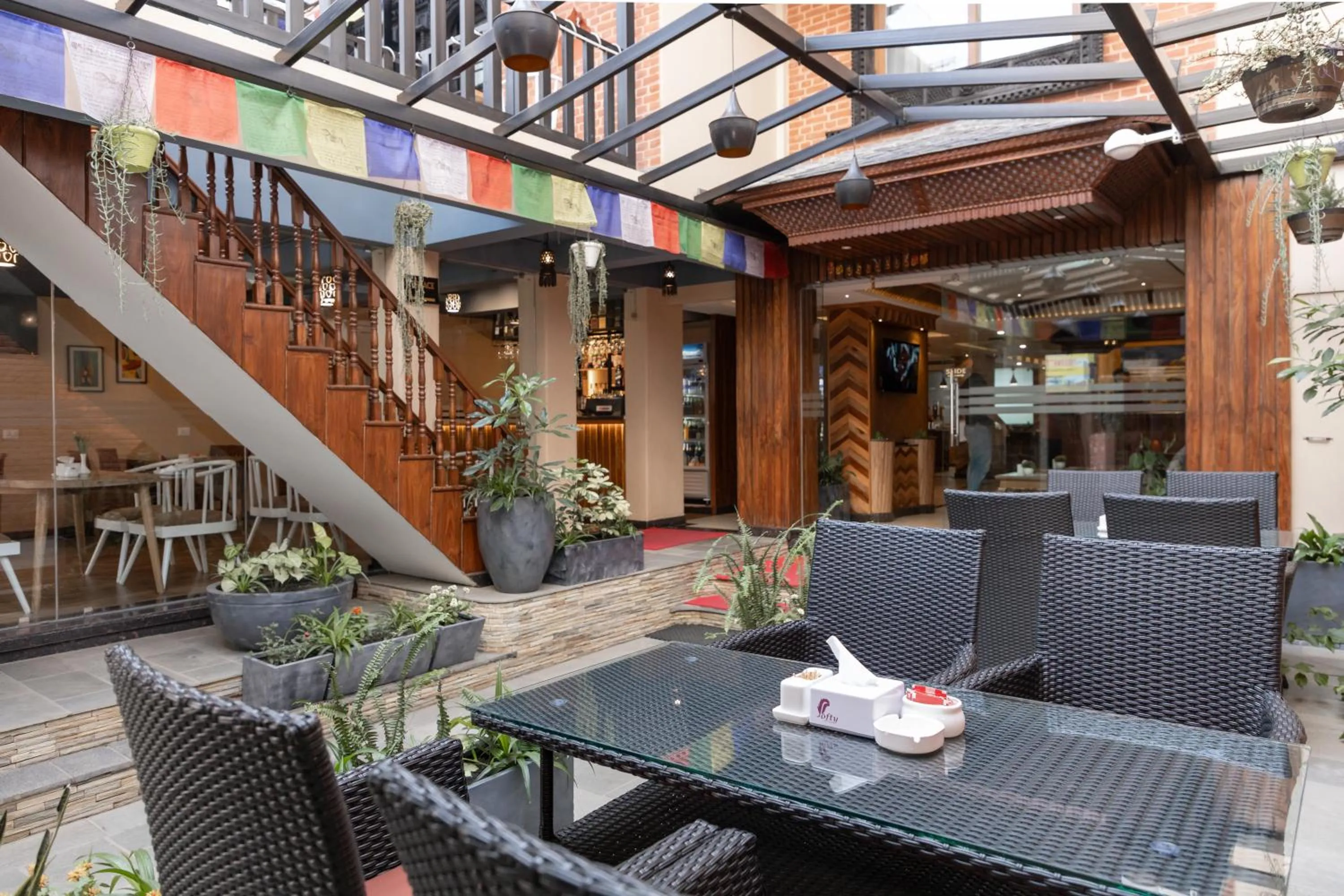 Restaurant/places to eat in Kailash Boutique Hotel