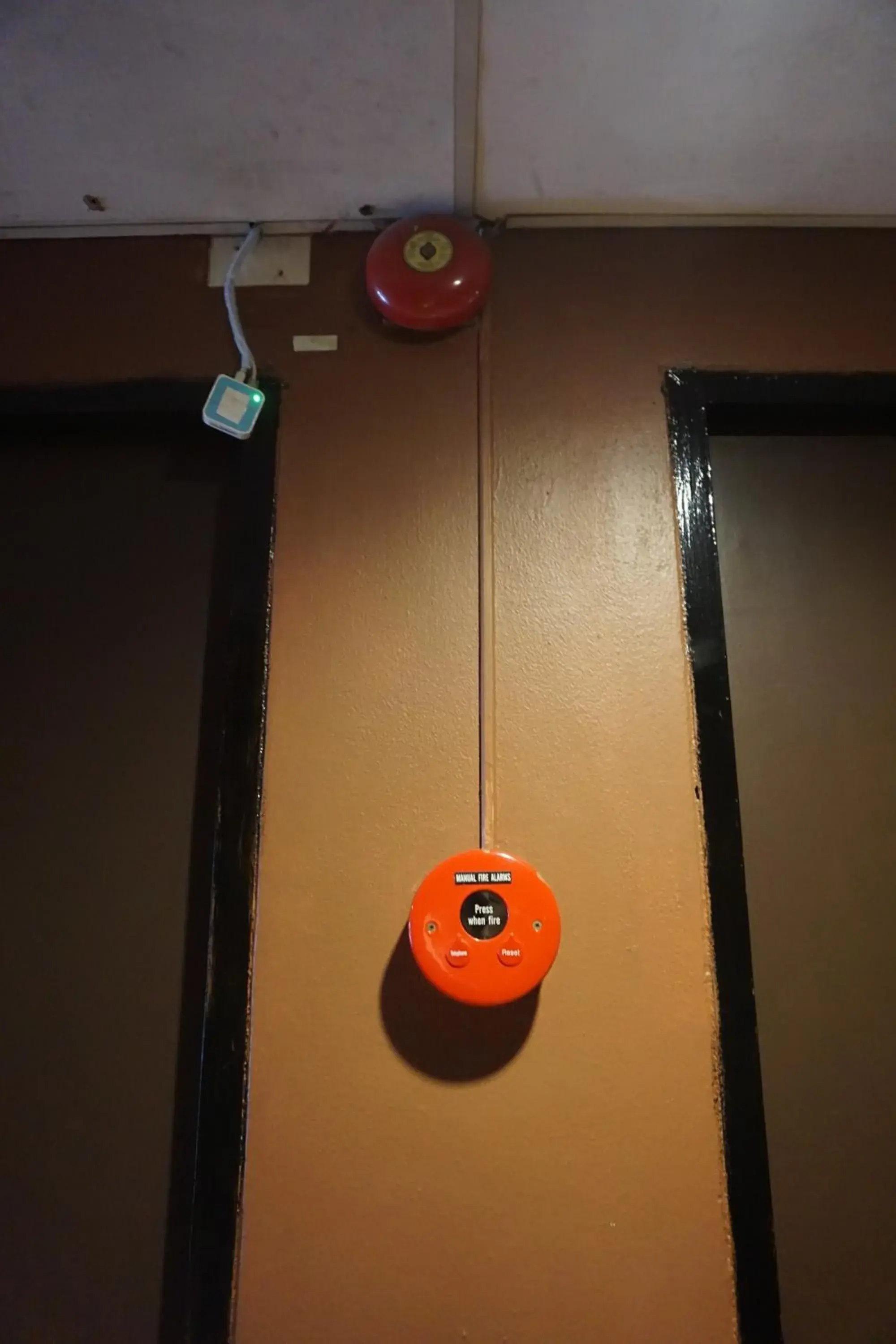 Property building in Bangkok Travel Suites Hotel Property building in Bangkok Travel Suites Hotel