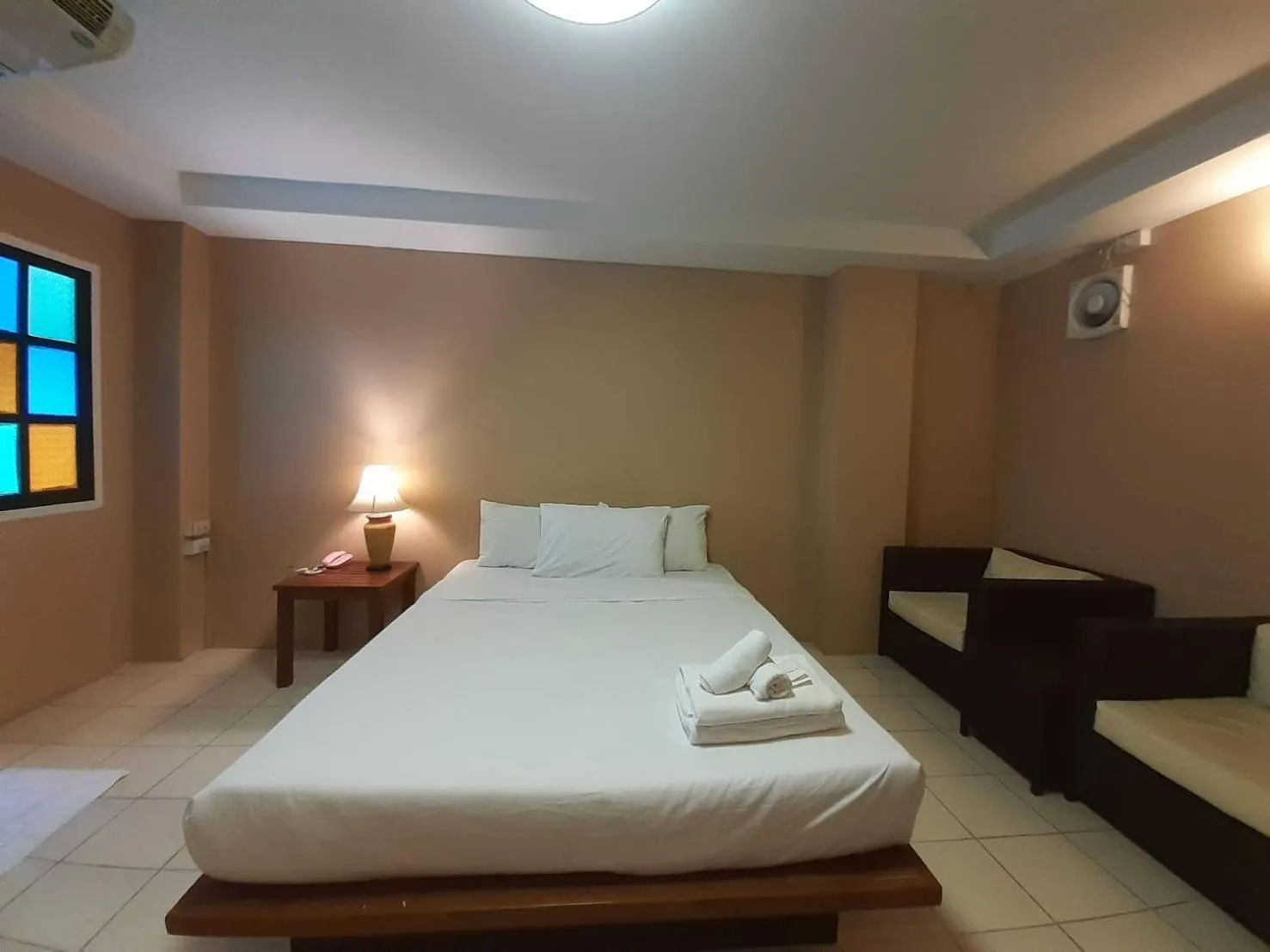 Bedroom, Bed in Bangkok Travel Suites Hotel