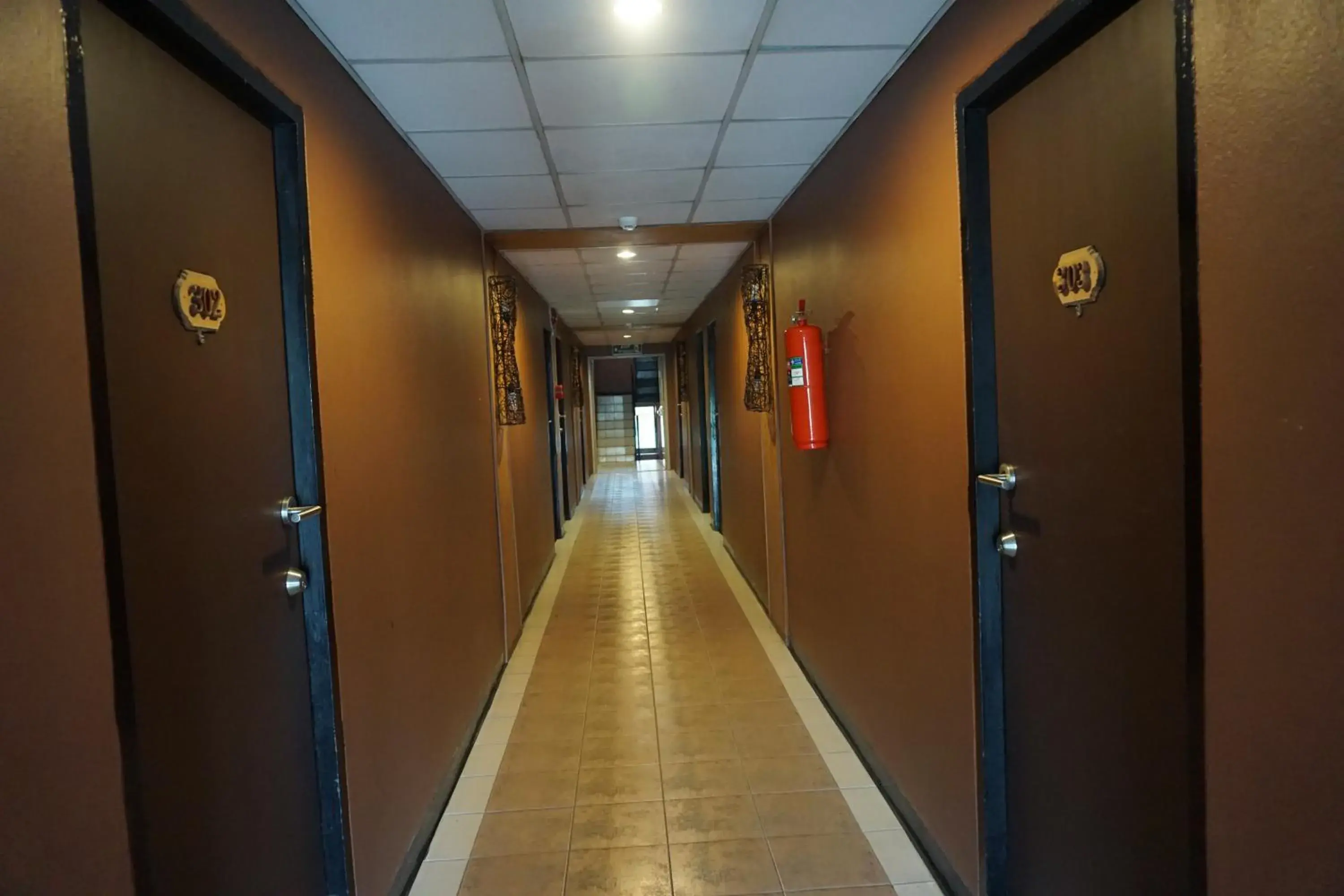 Facade/entrance in Bangkok Travel Suites Hotel Facade/entrance in Bangkok Travel Suites Hotel