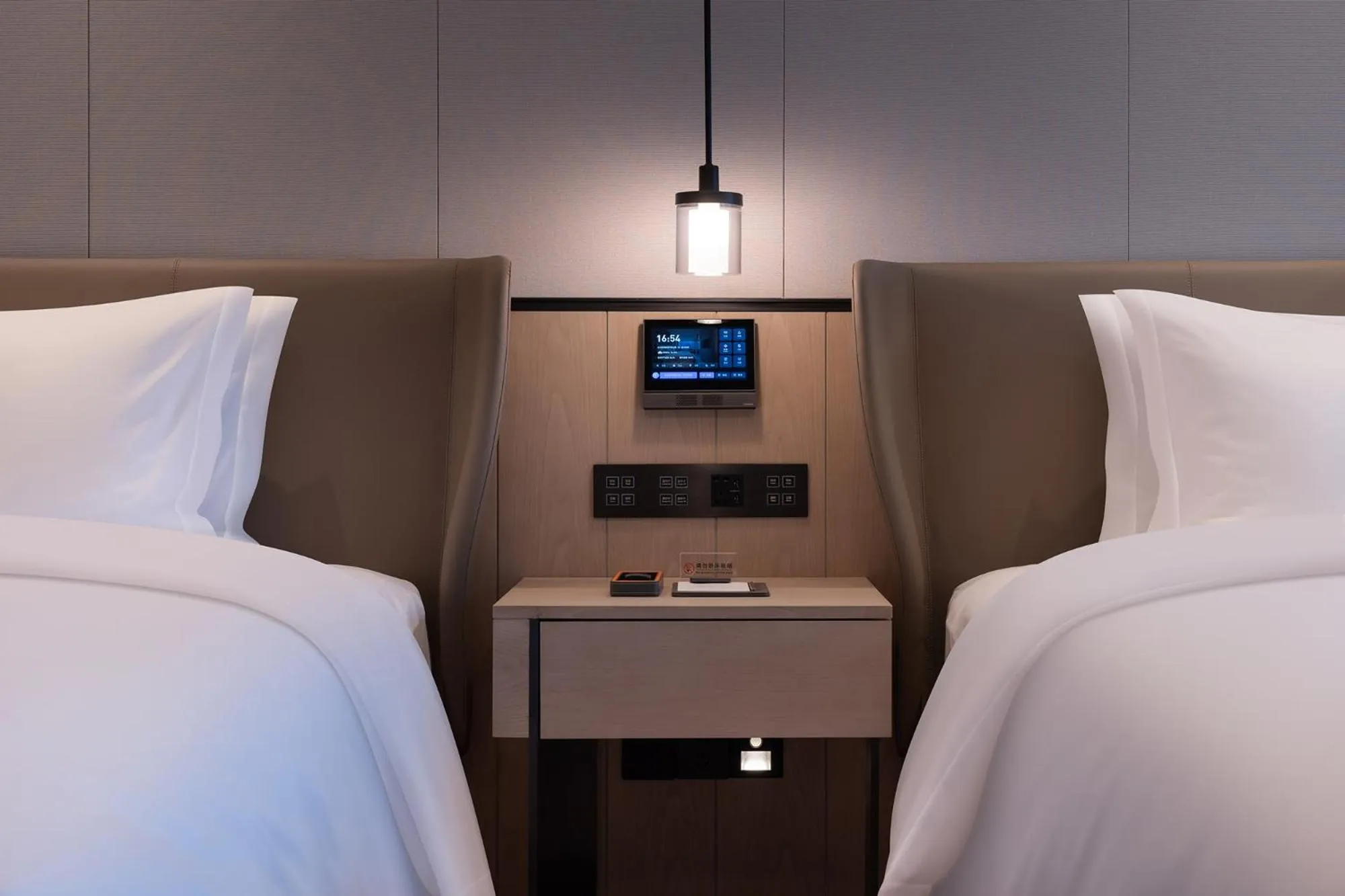 Bedroom, Bed in voco Changsha Airport by IHG