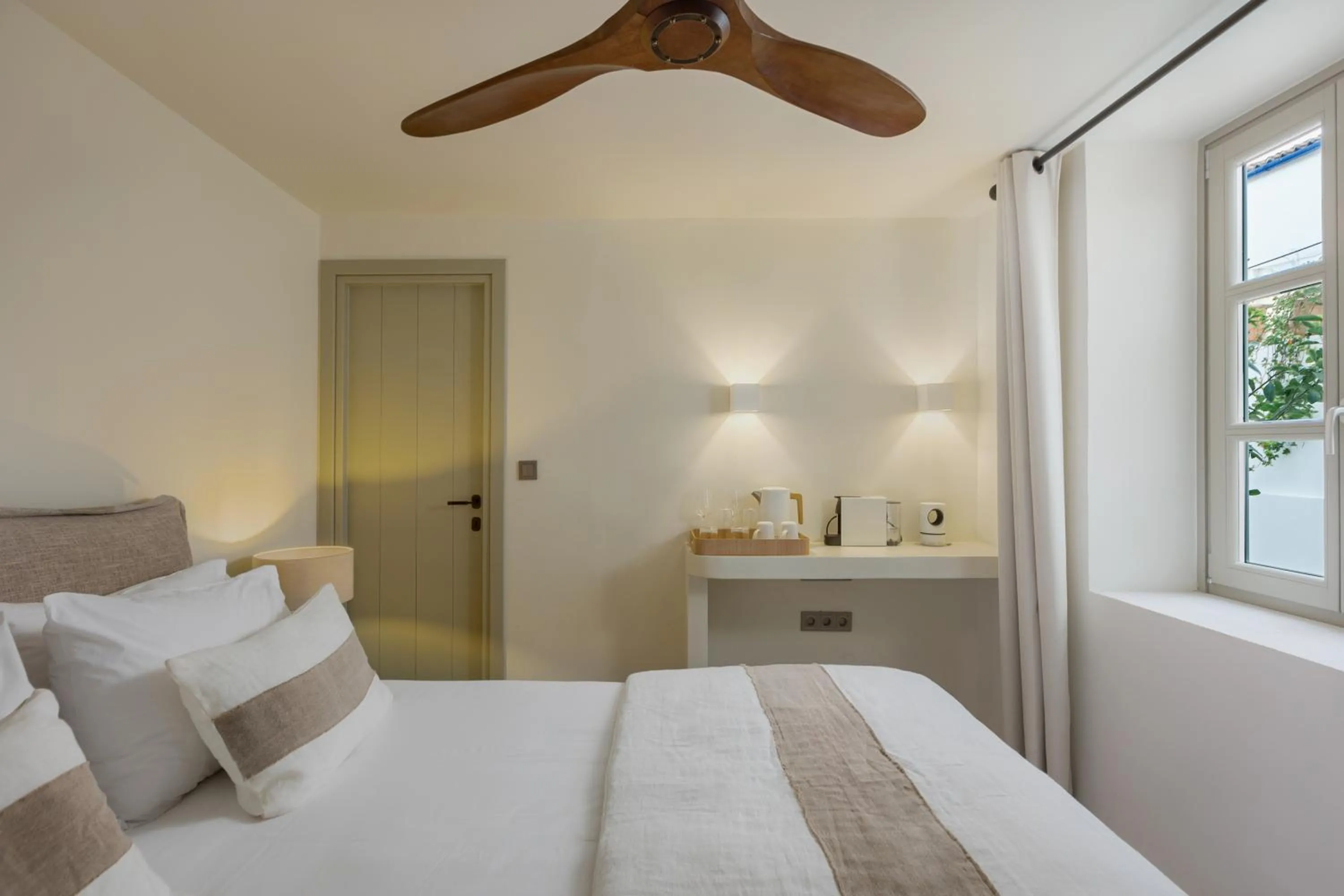 Bedroom, Bed in Maison Muse